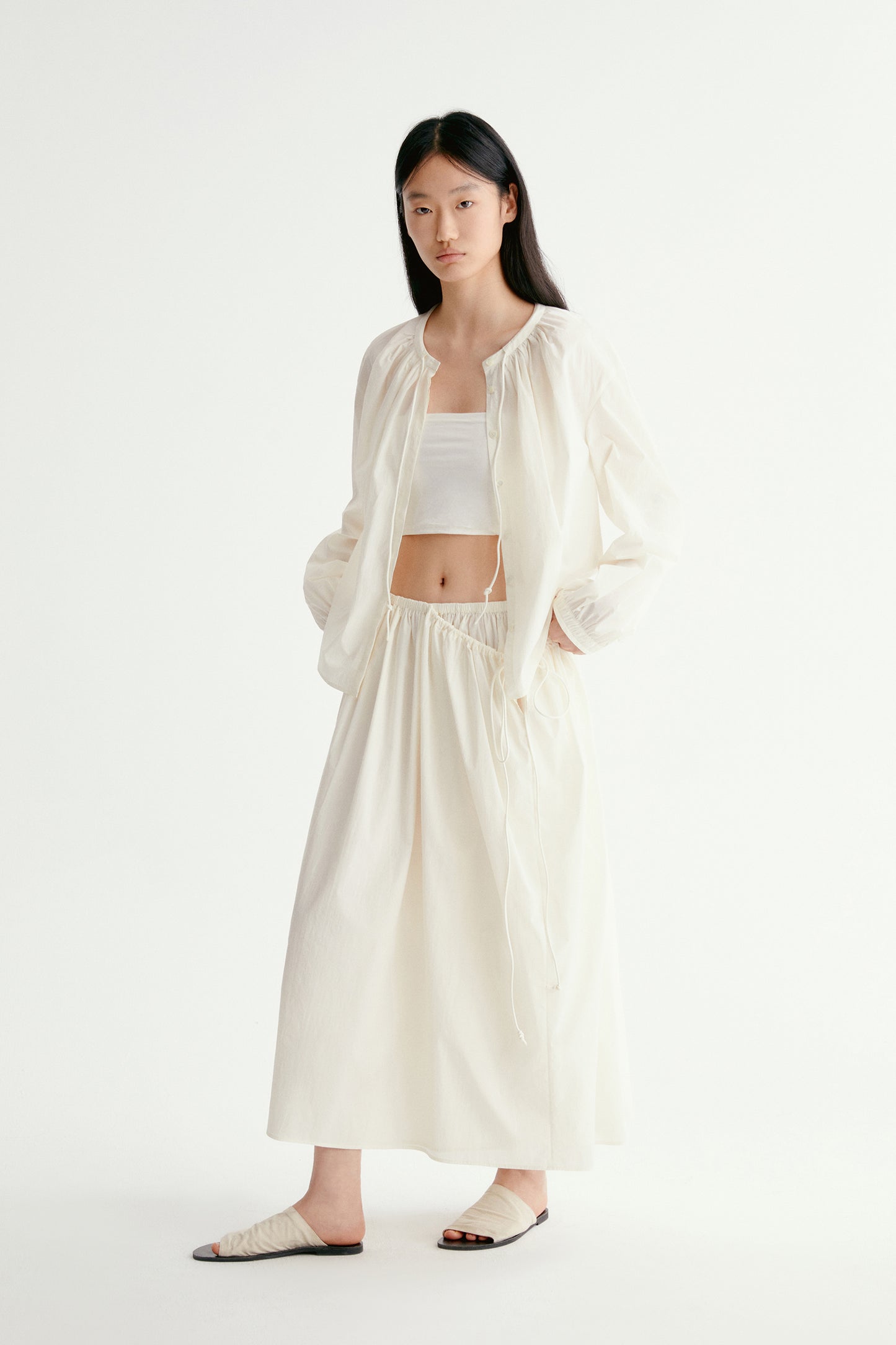 #color_cream white