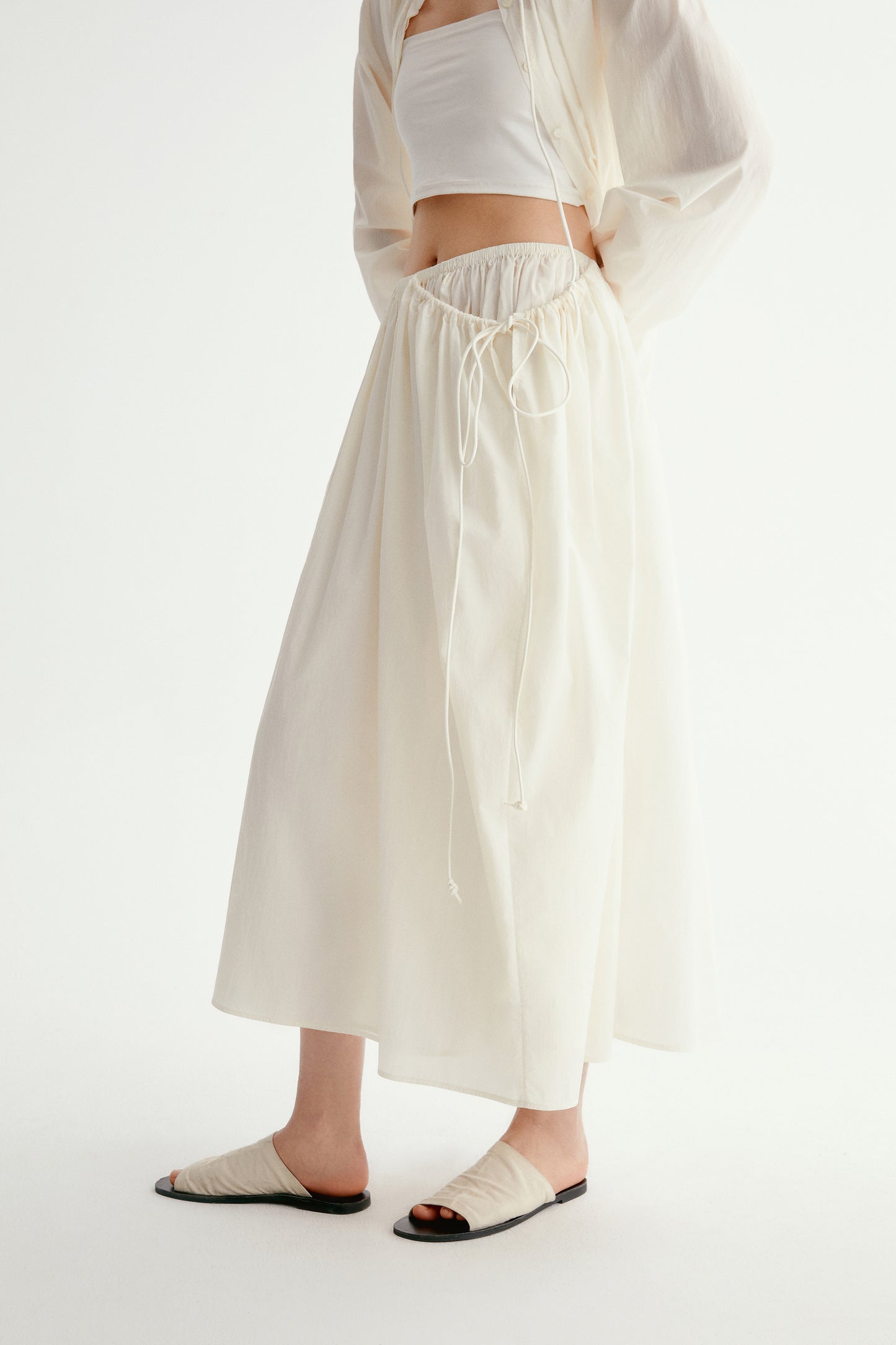 #color_cream white