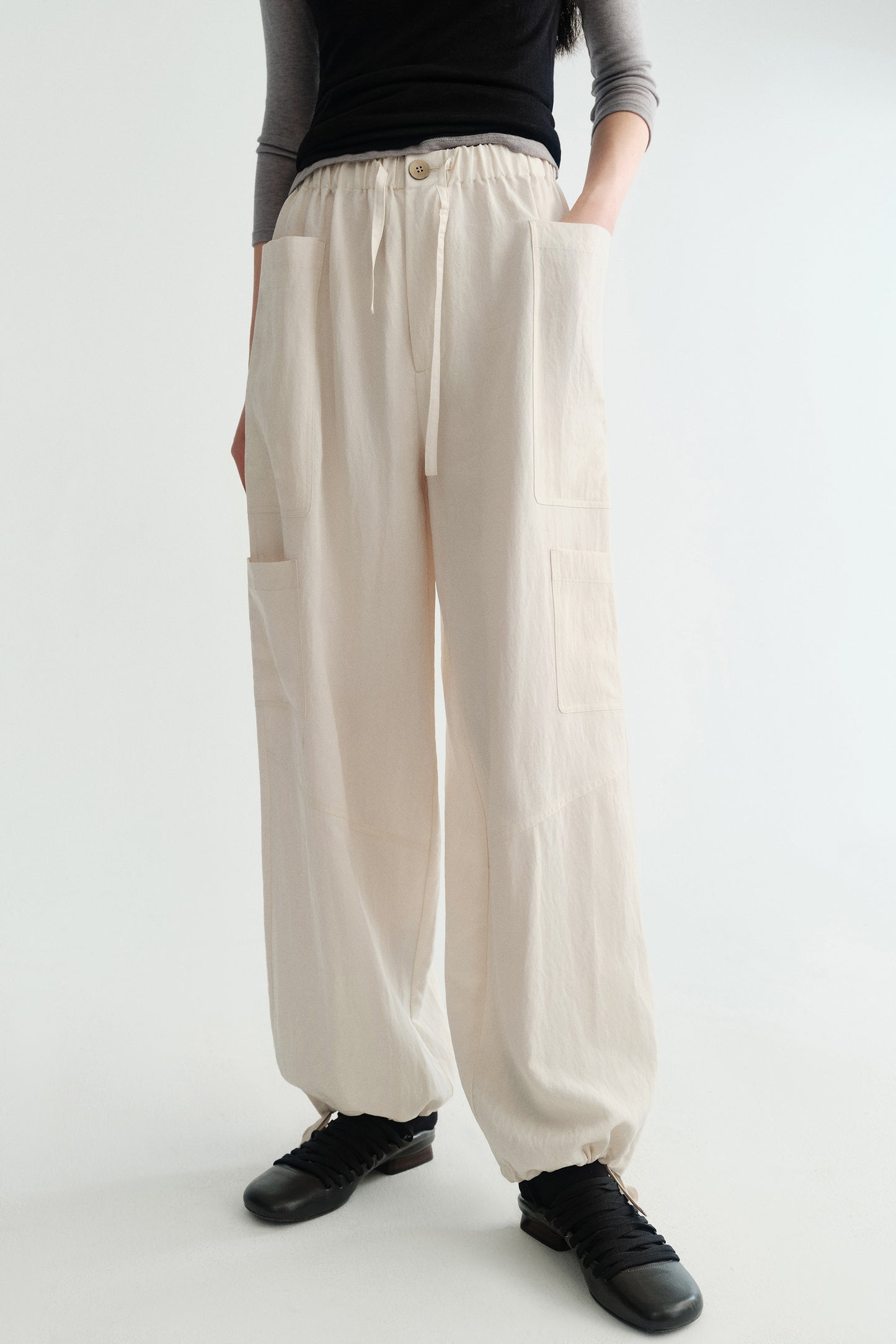 #color_cream white