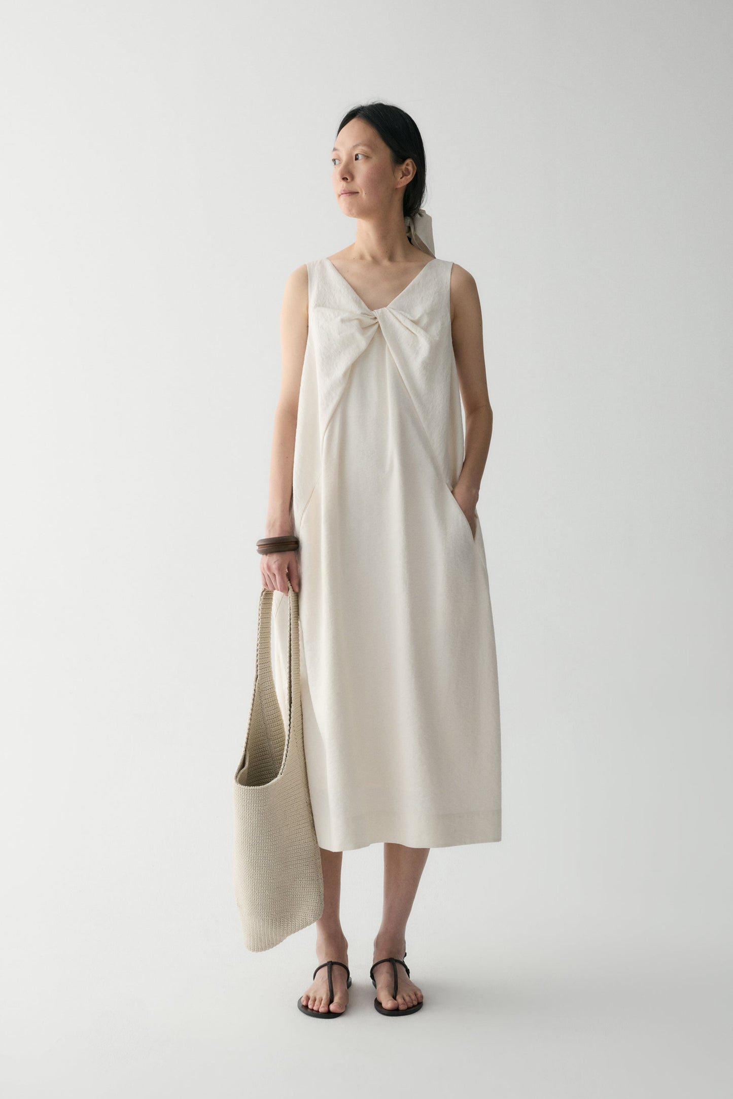 #color_off white