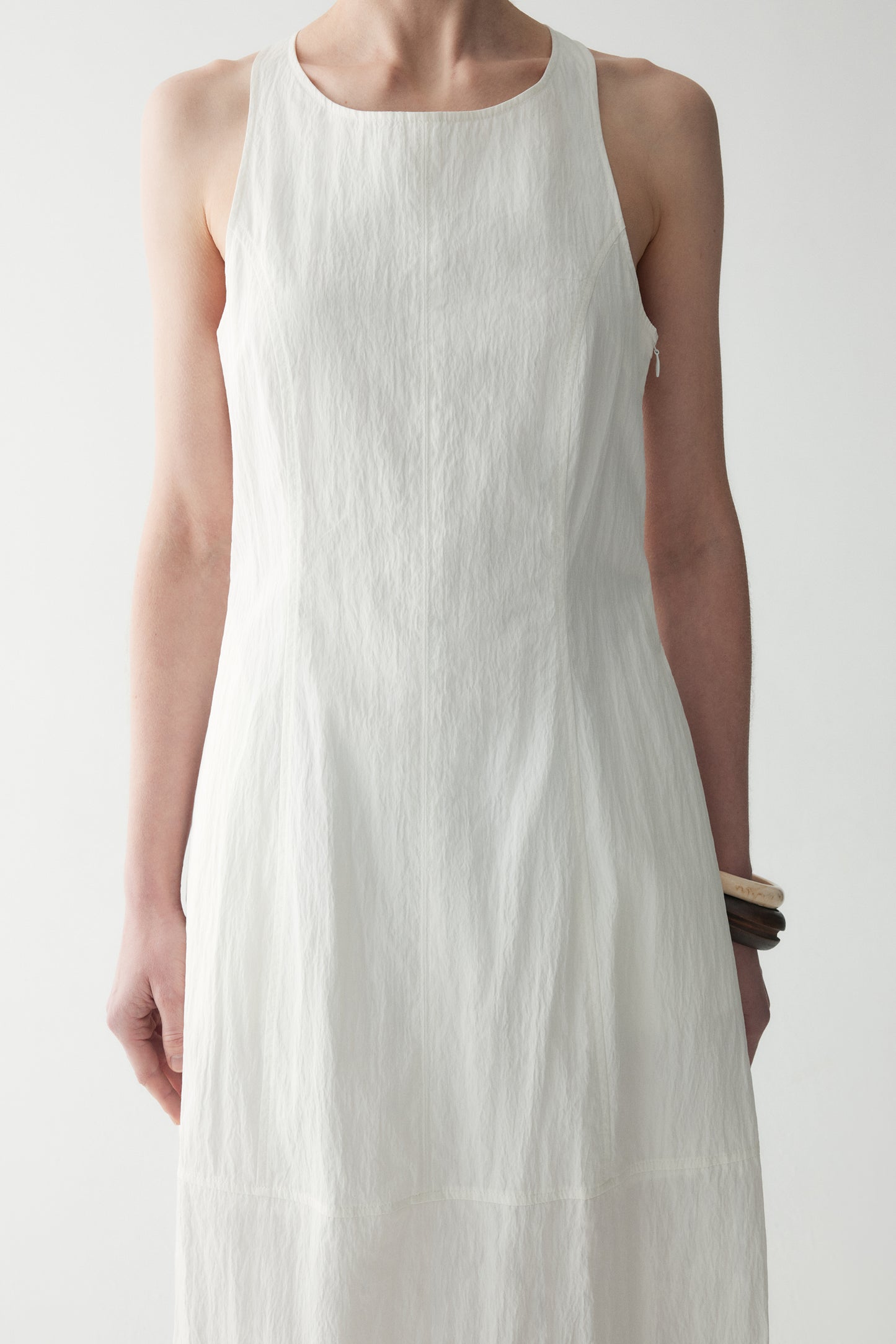 #color_off white