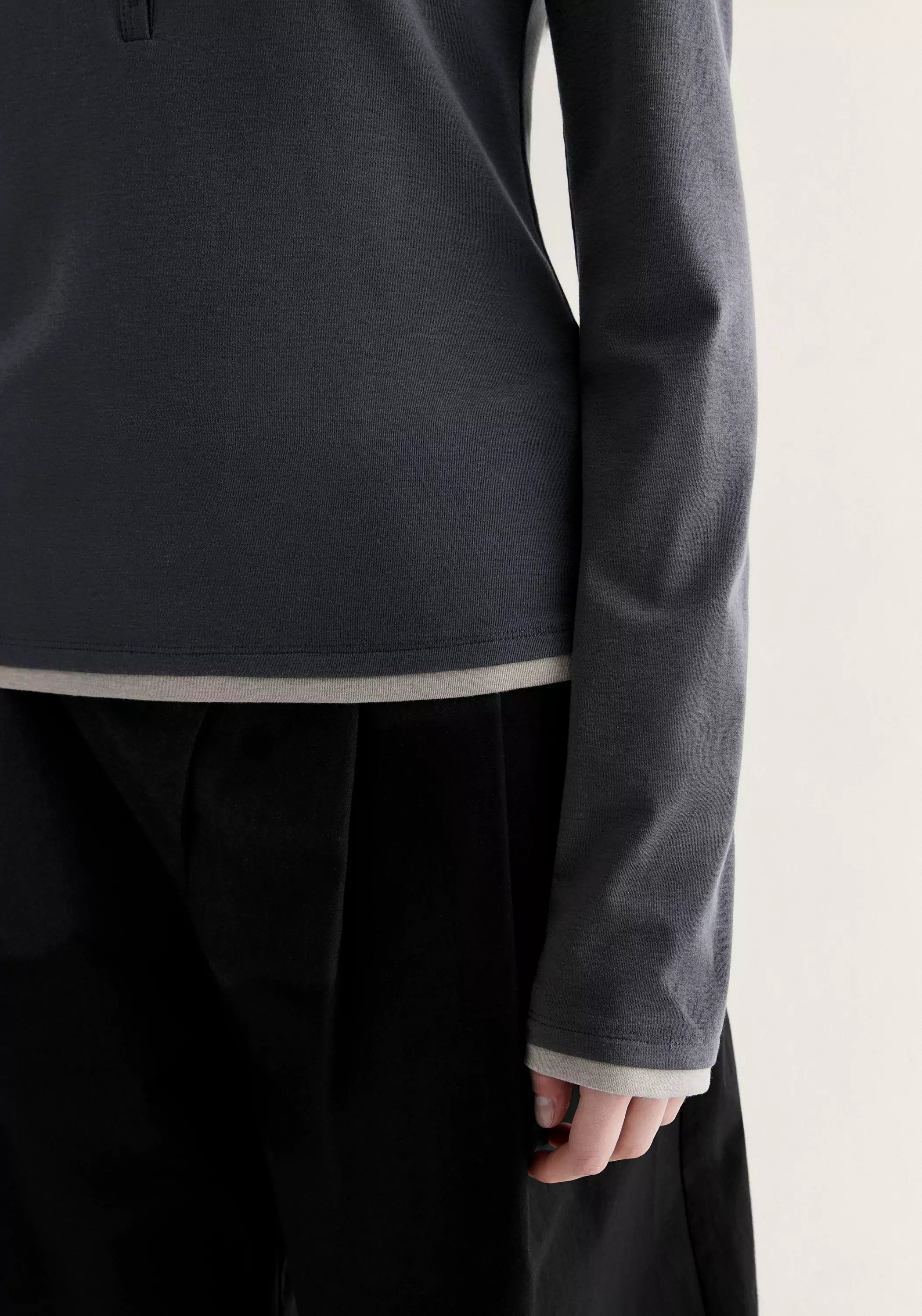 #color_dark gray
