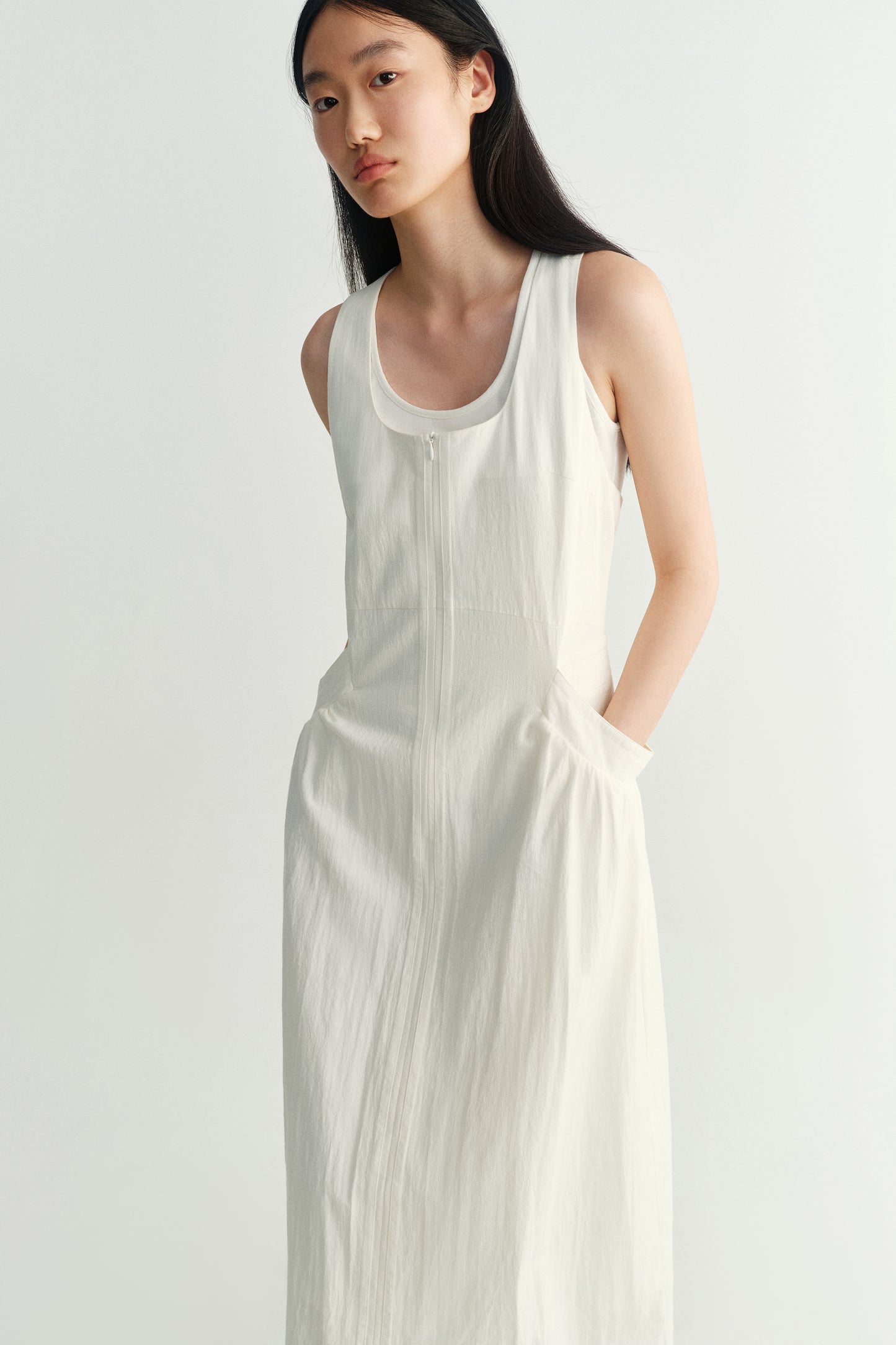 #color_off white