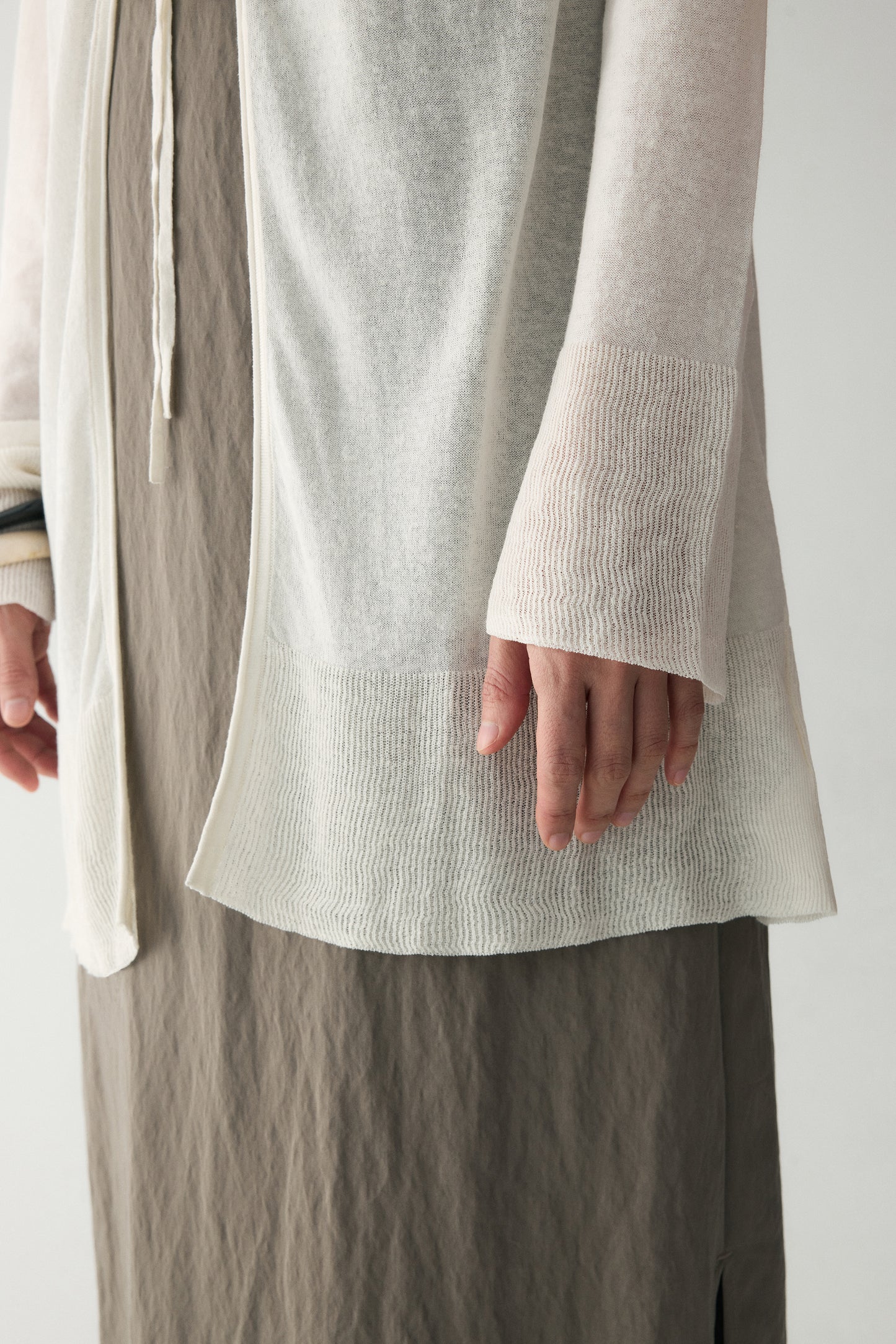 #color_off white