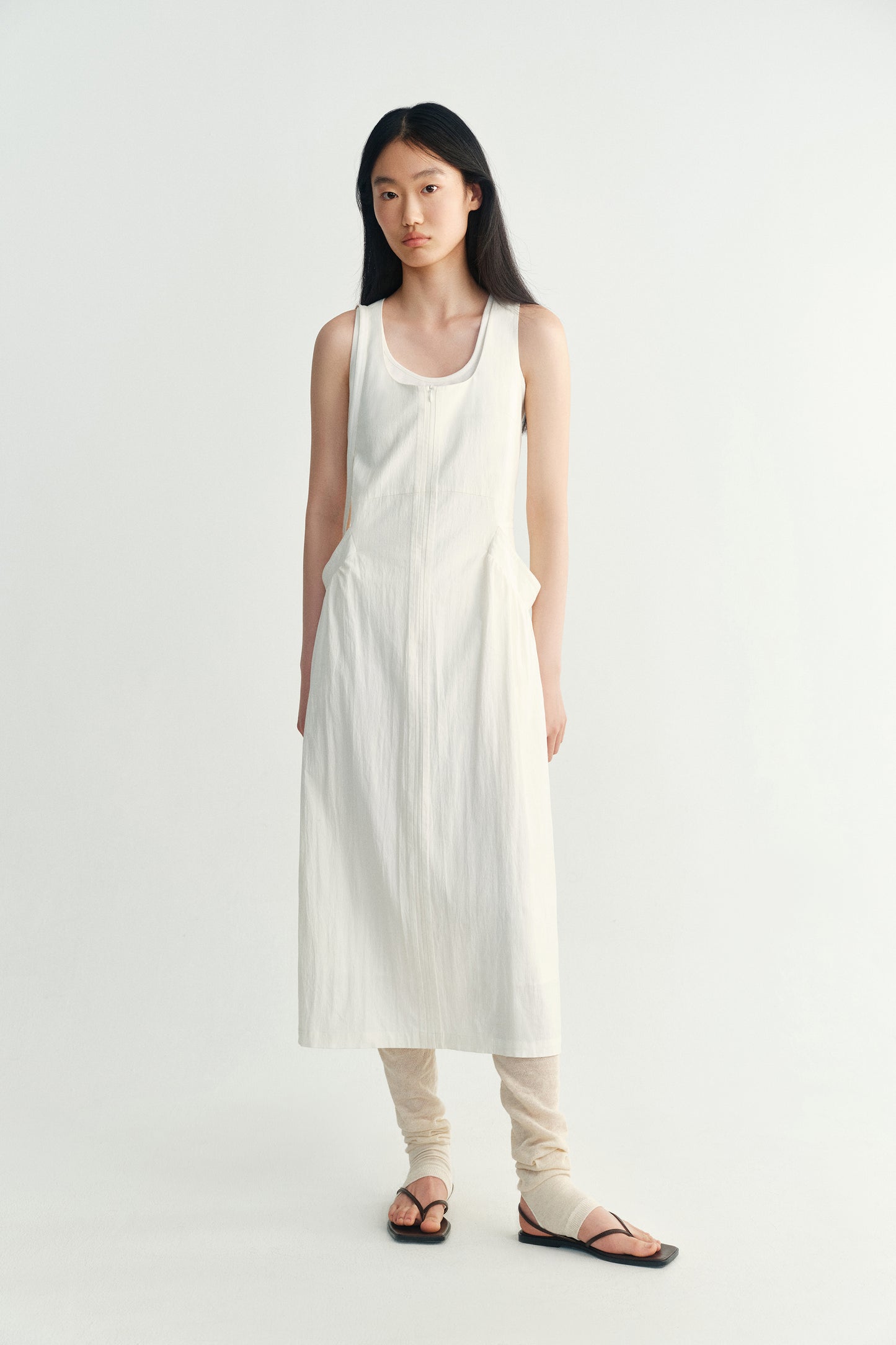 #color_off white
