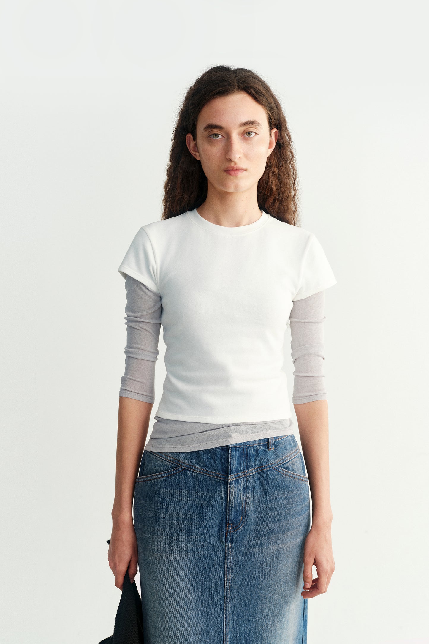 #color_off white