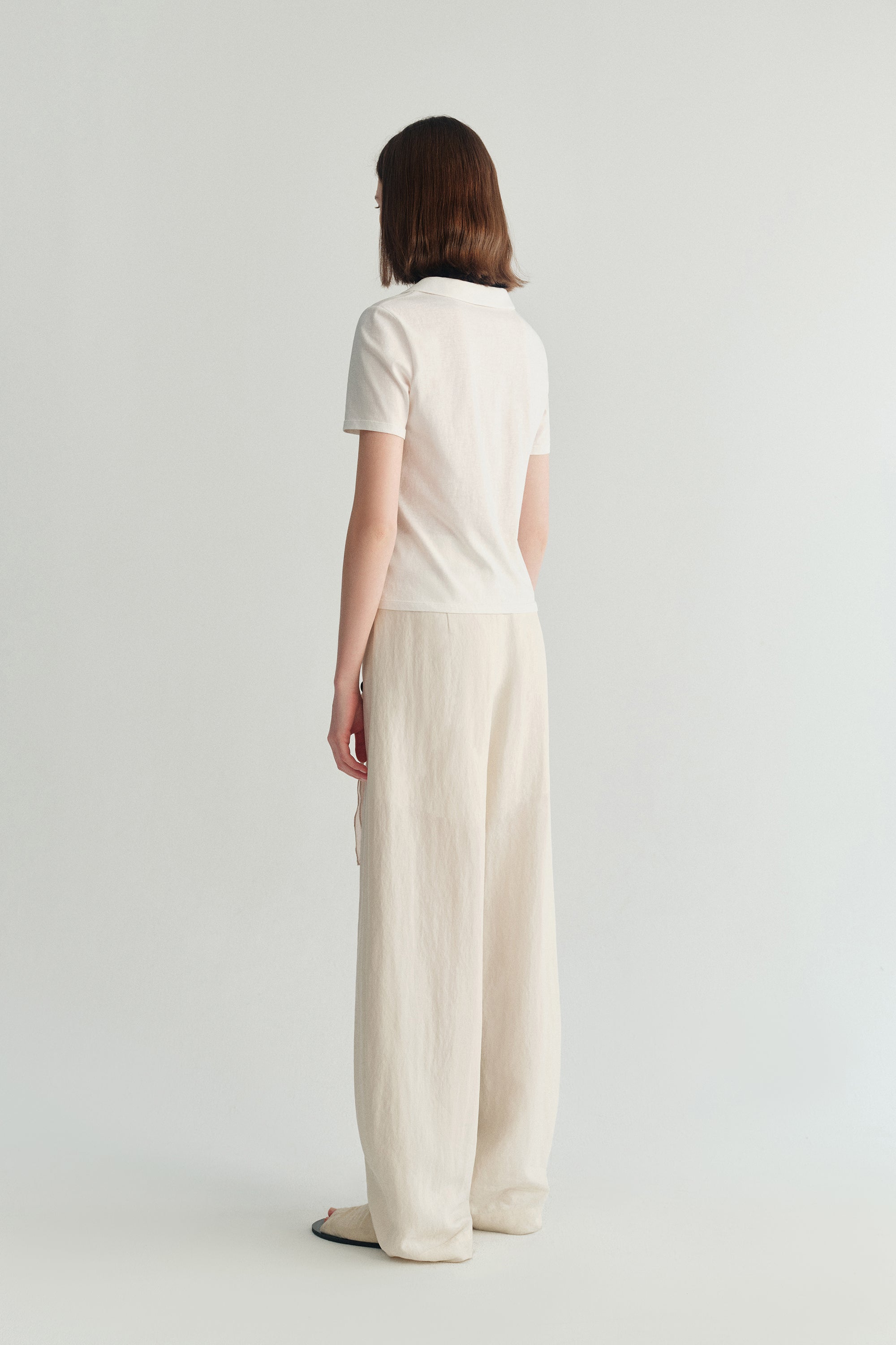 #color_off white