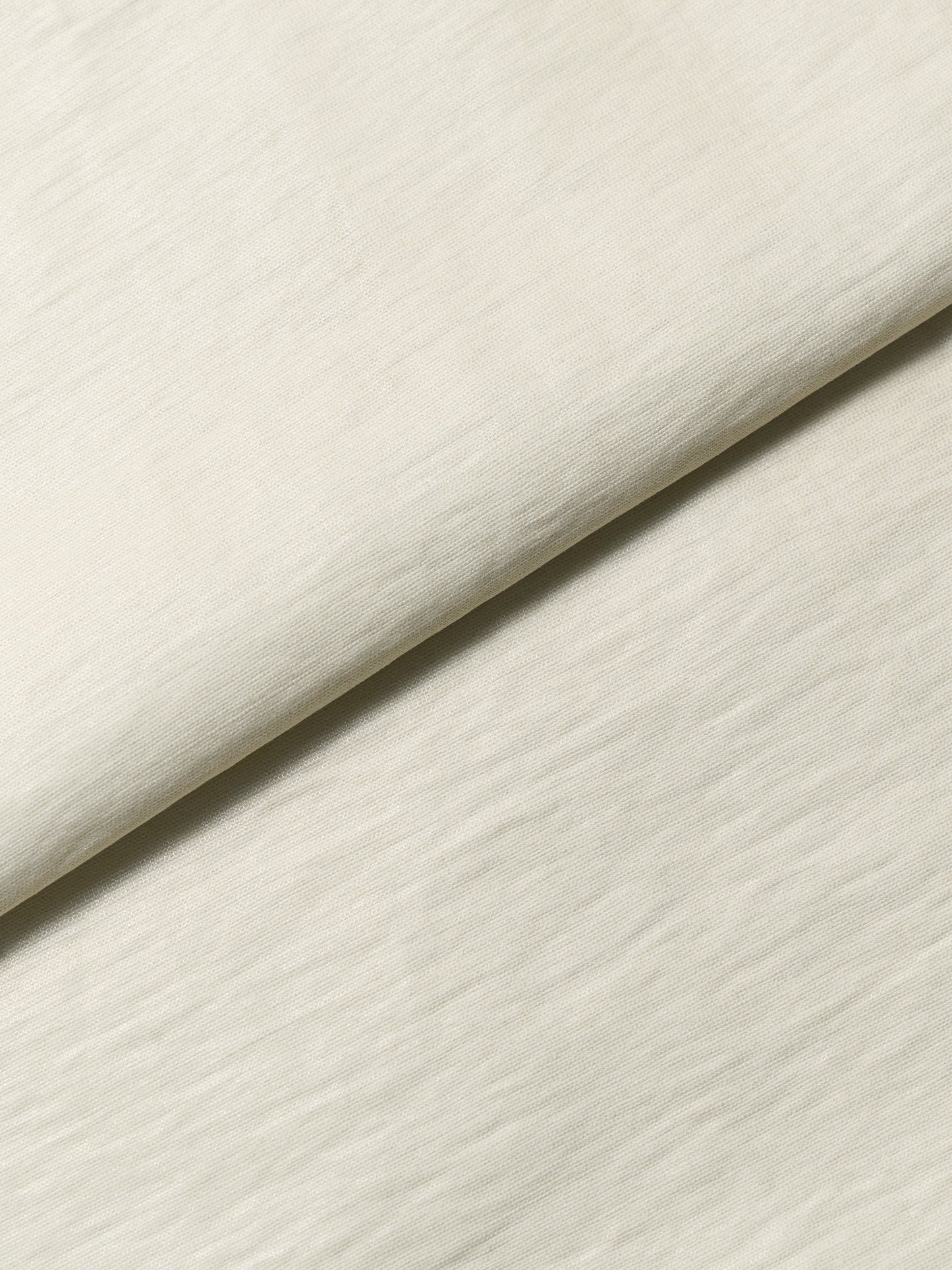 #color_cream white