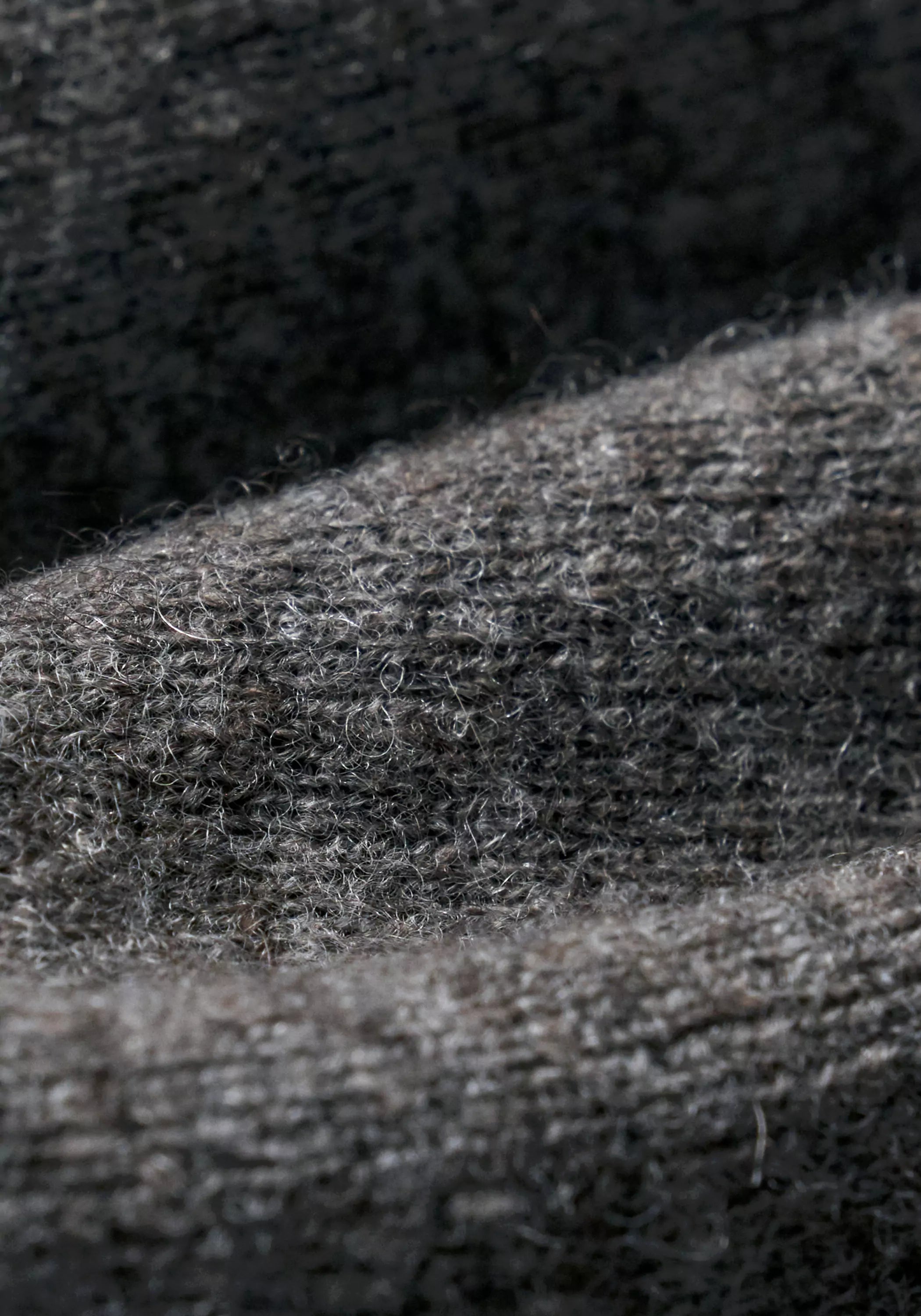 #color_raw umber