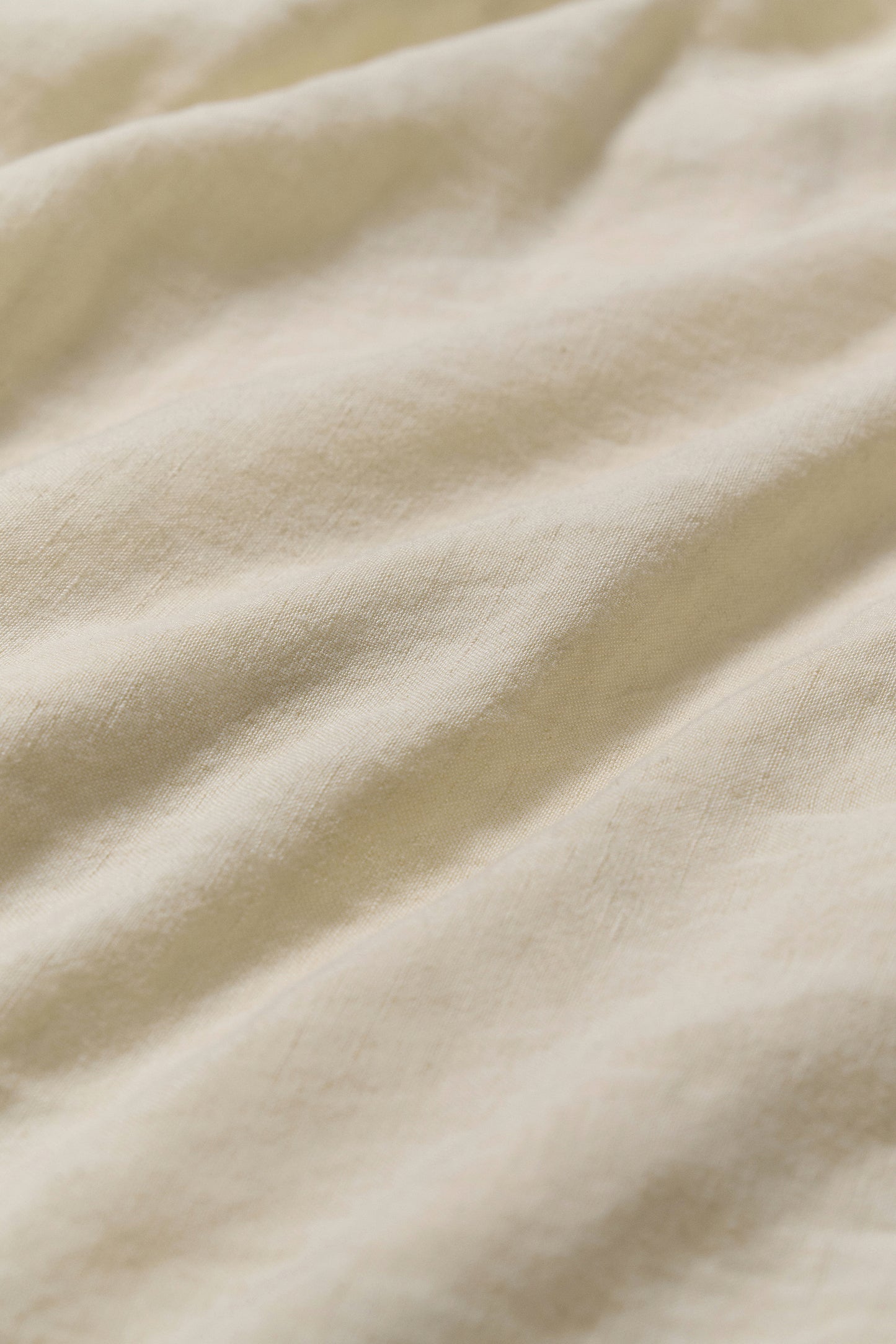 #color_cream white