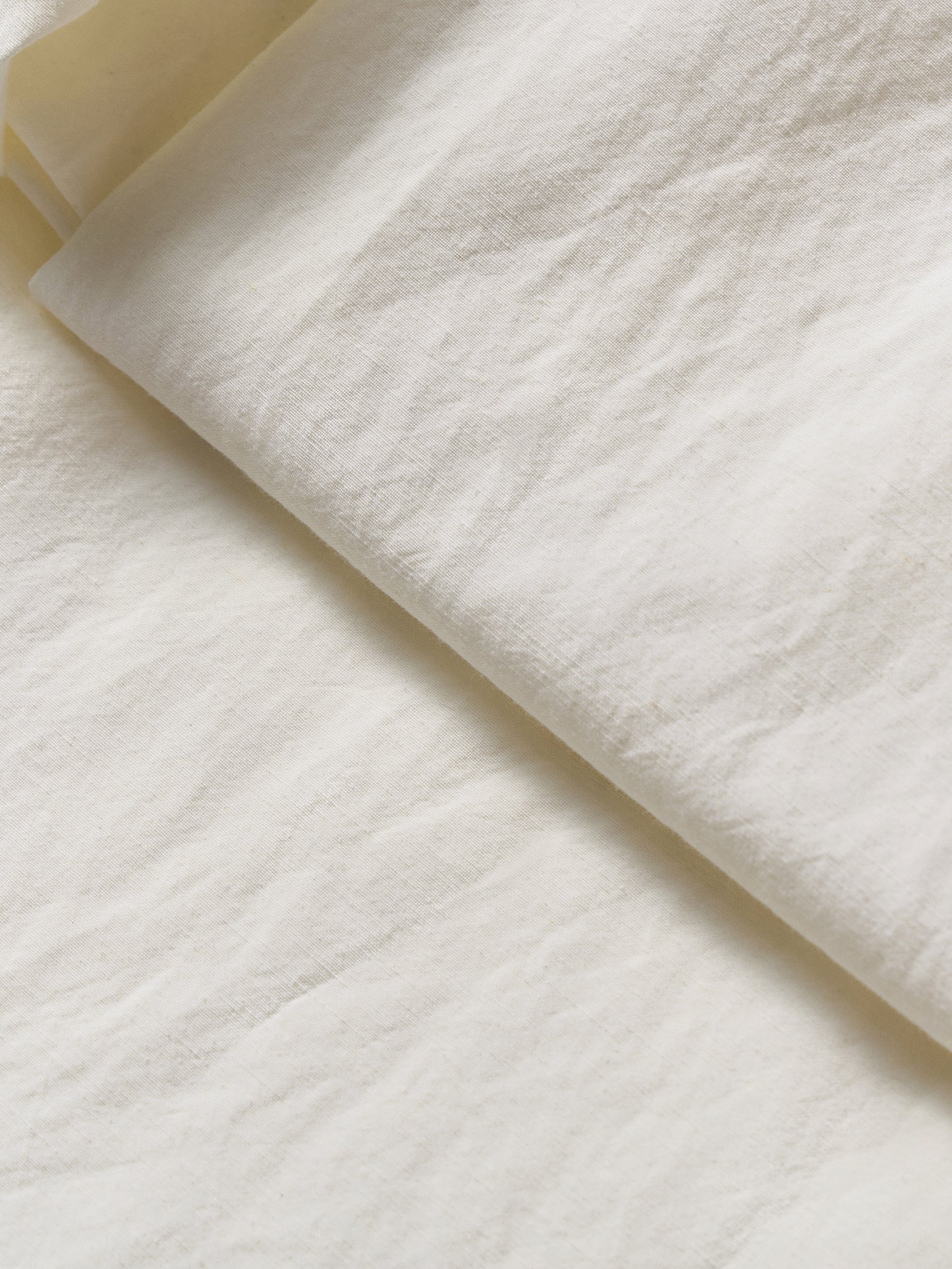#color_cream white