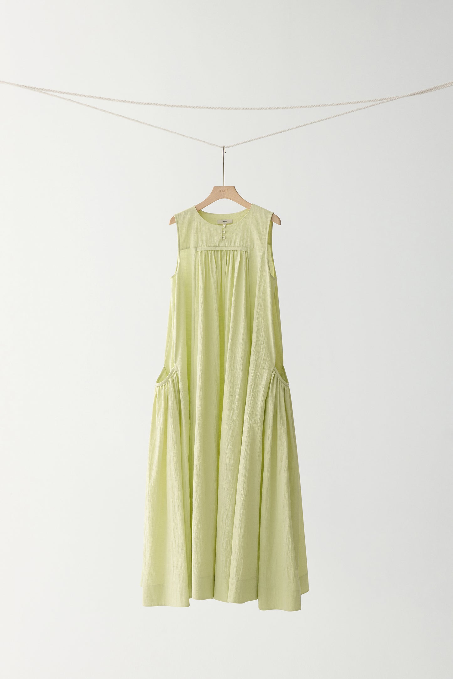 #color_Ivory