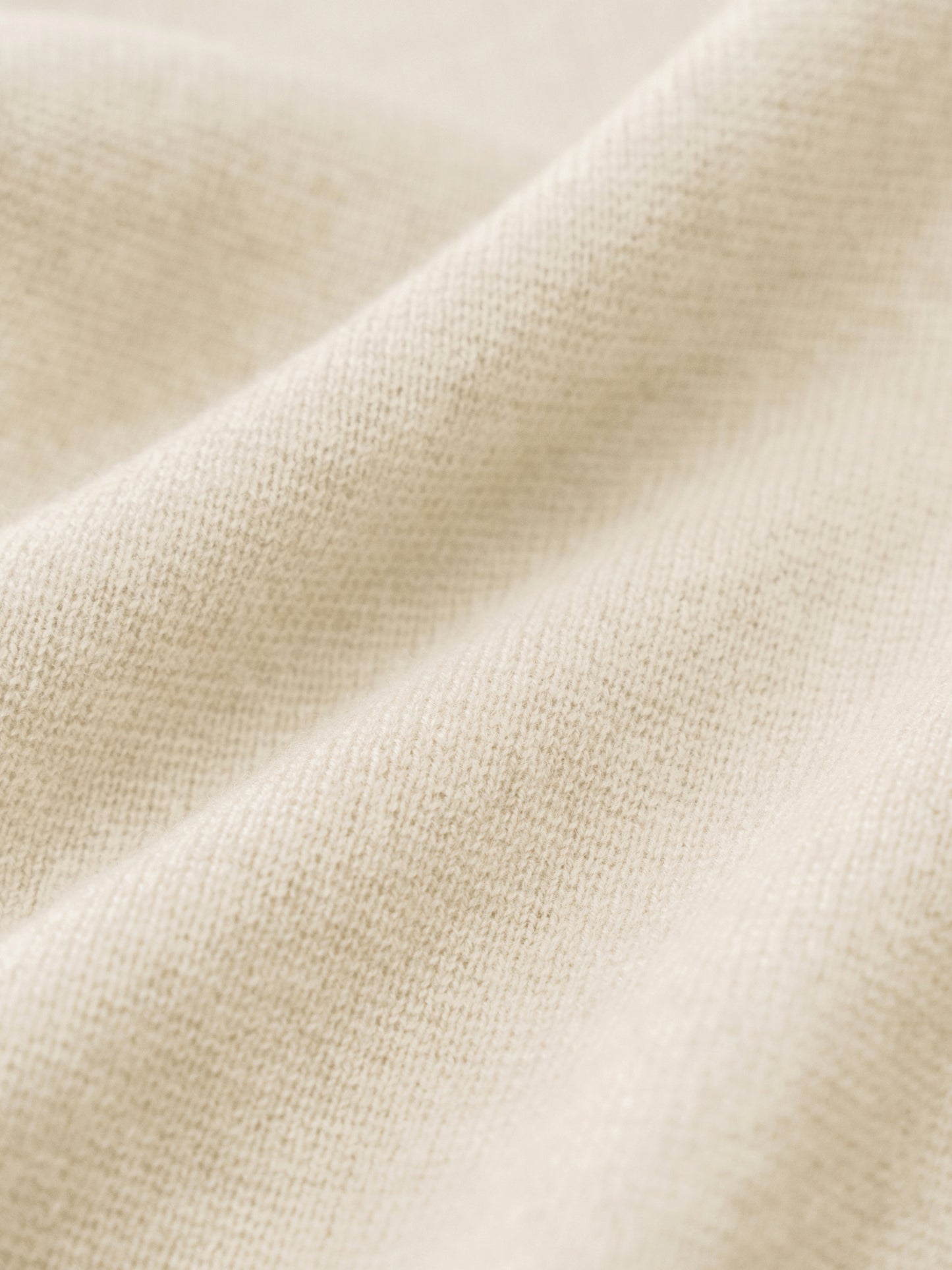 #color_off white