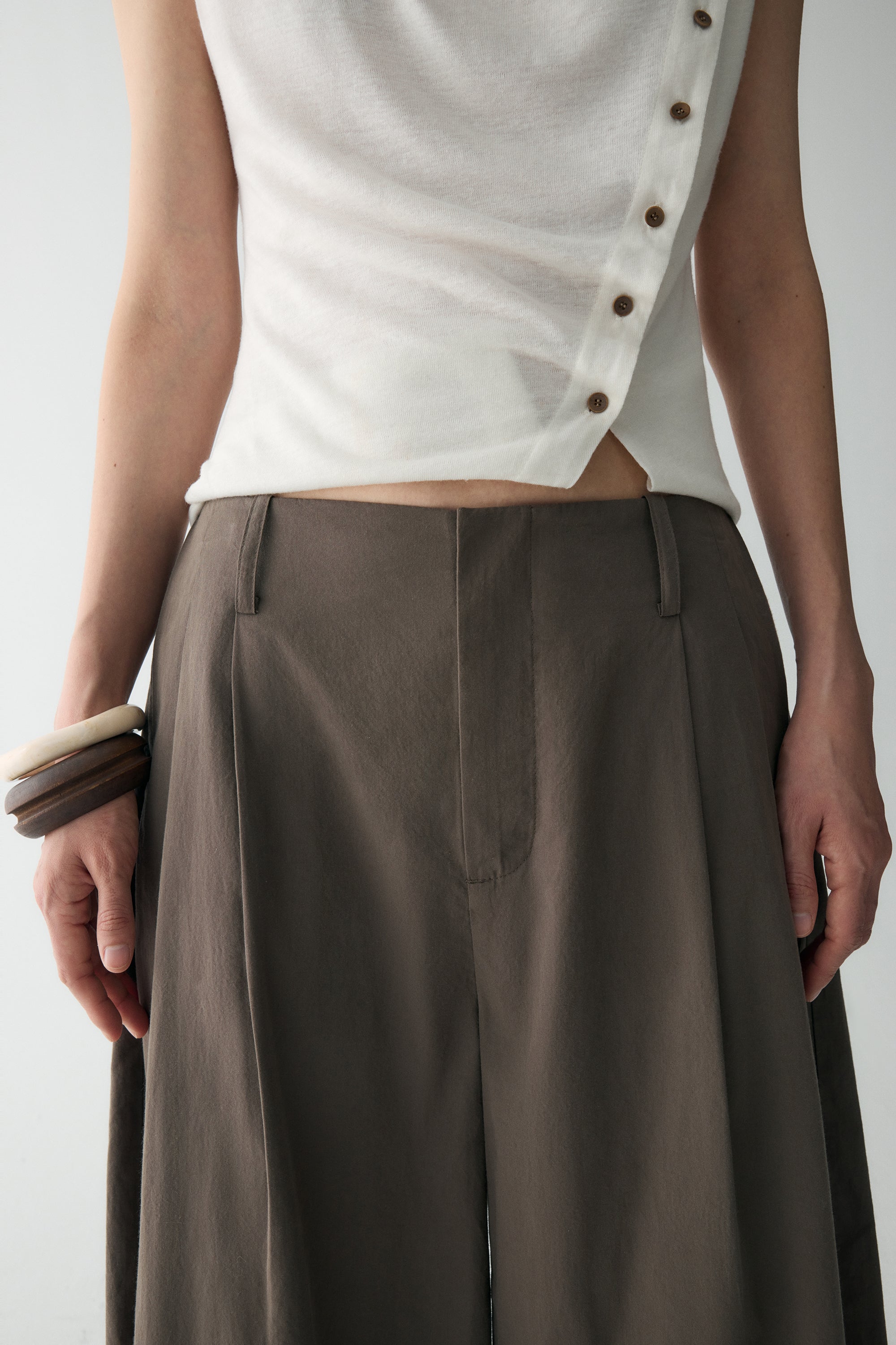 #color_raw umber