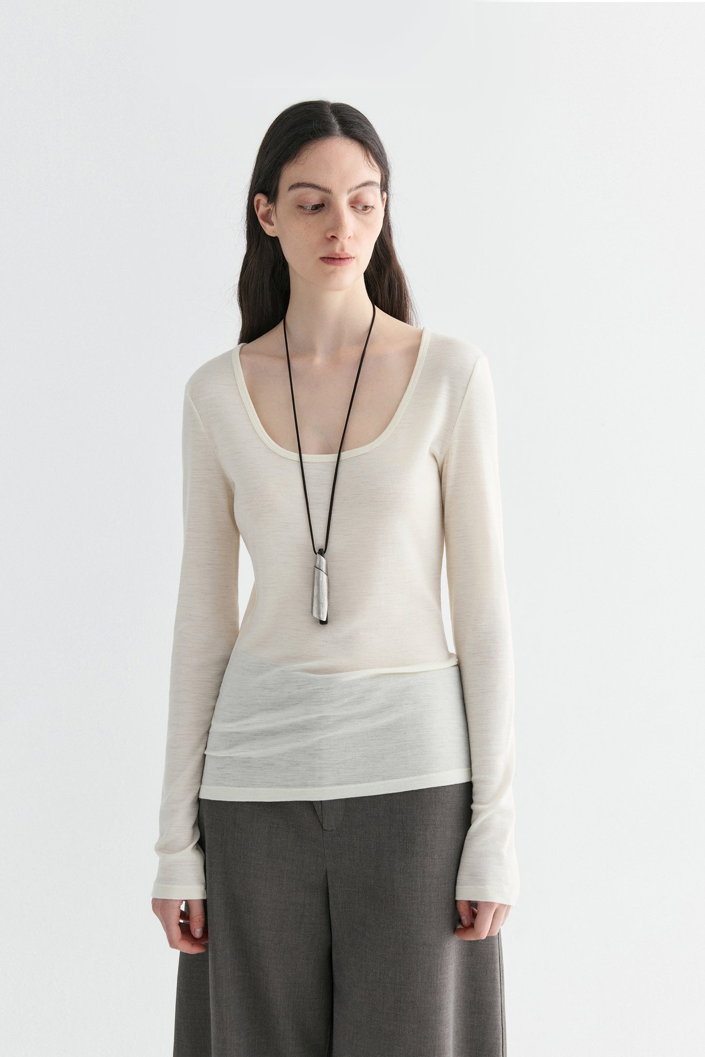 #color_off white