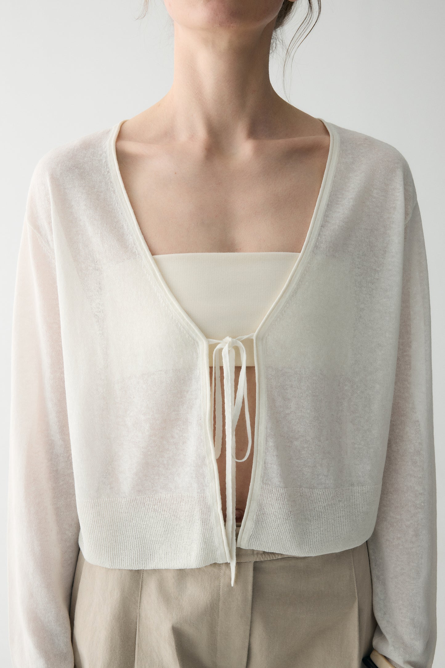 #color_off white
