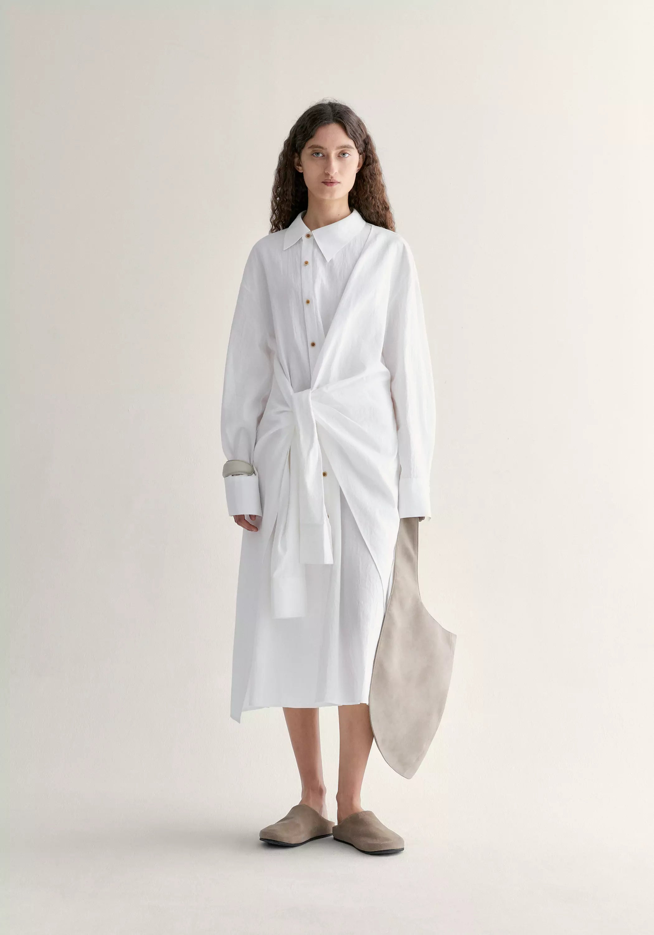 #color_off white