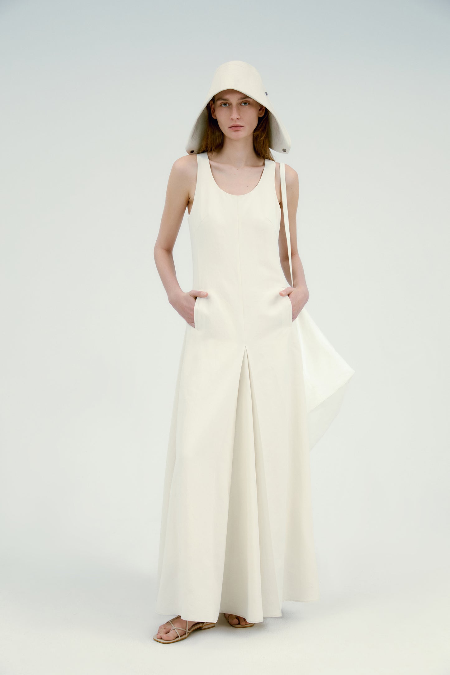 #color_off white