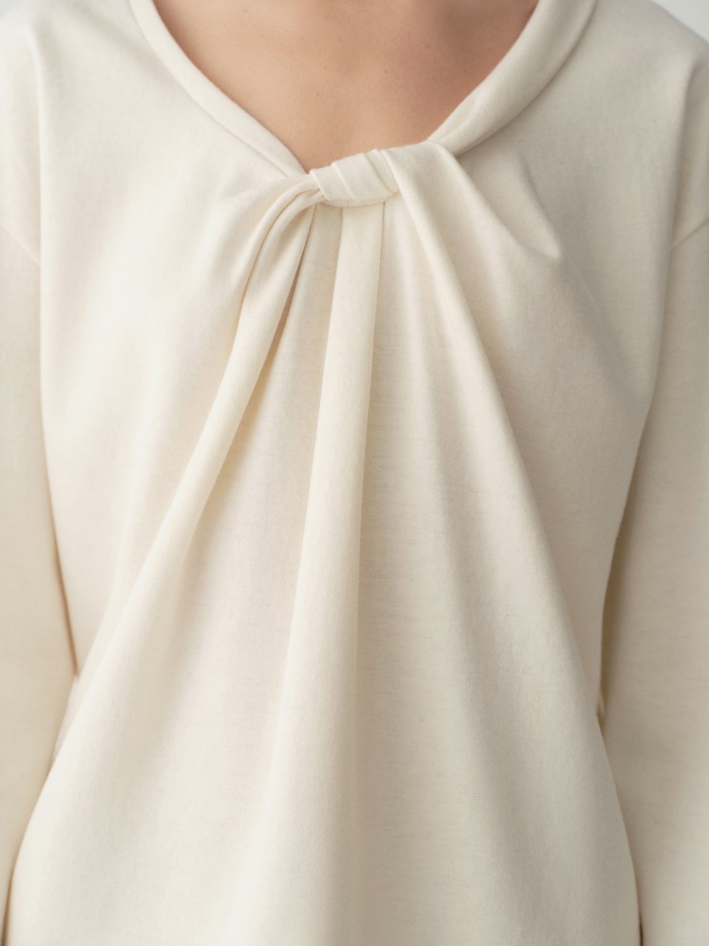#color_cream white