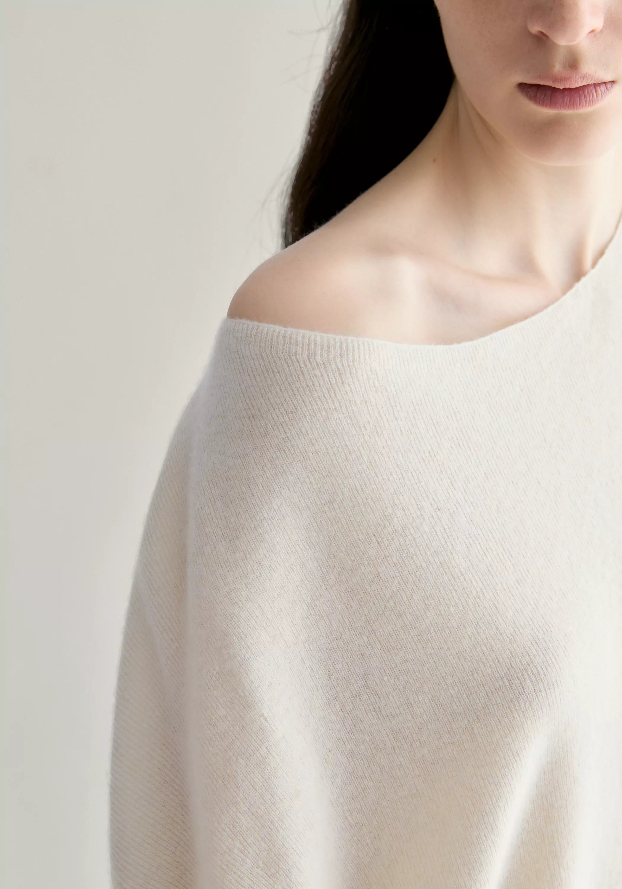 #color_off white