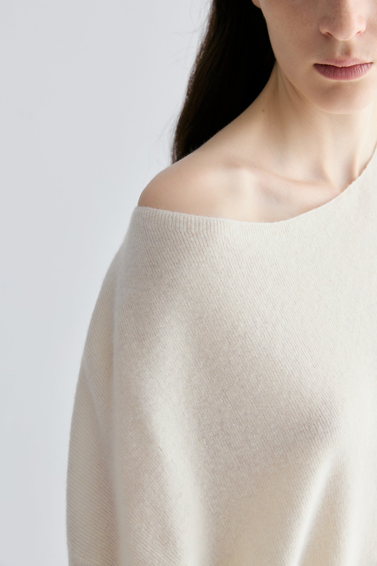 #color_off white