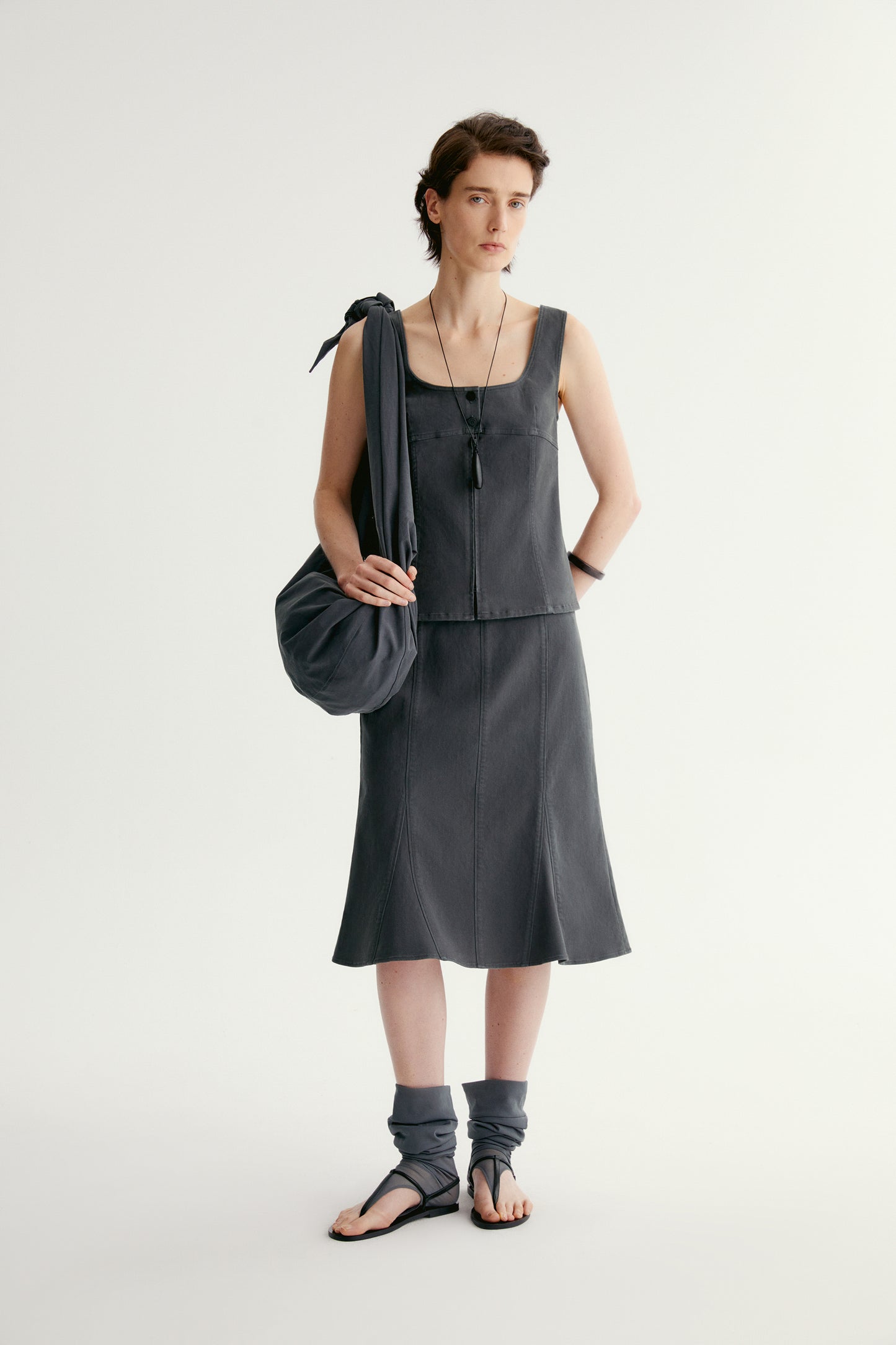 #color_dark gray