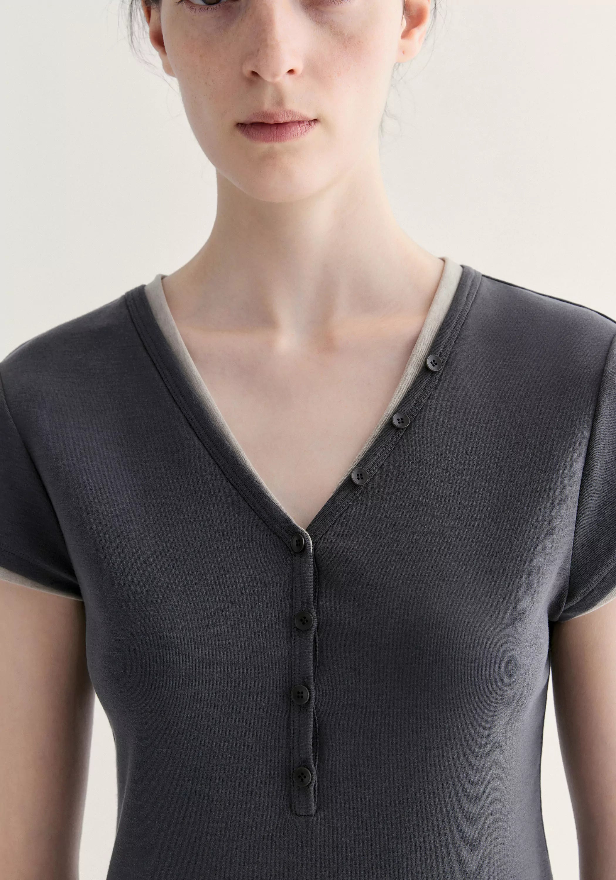 #color_dark gray
