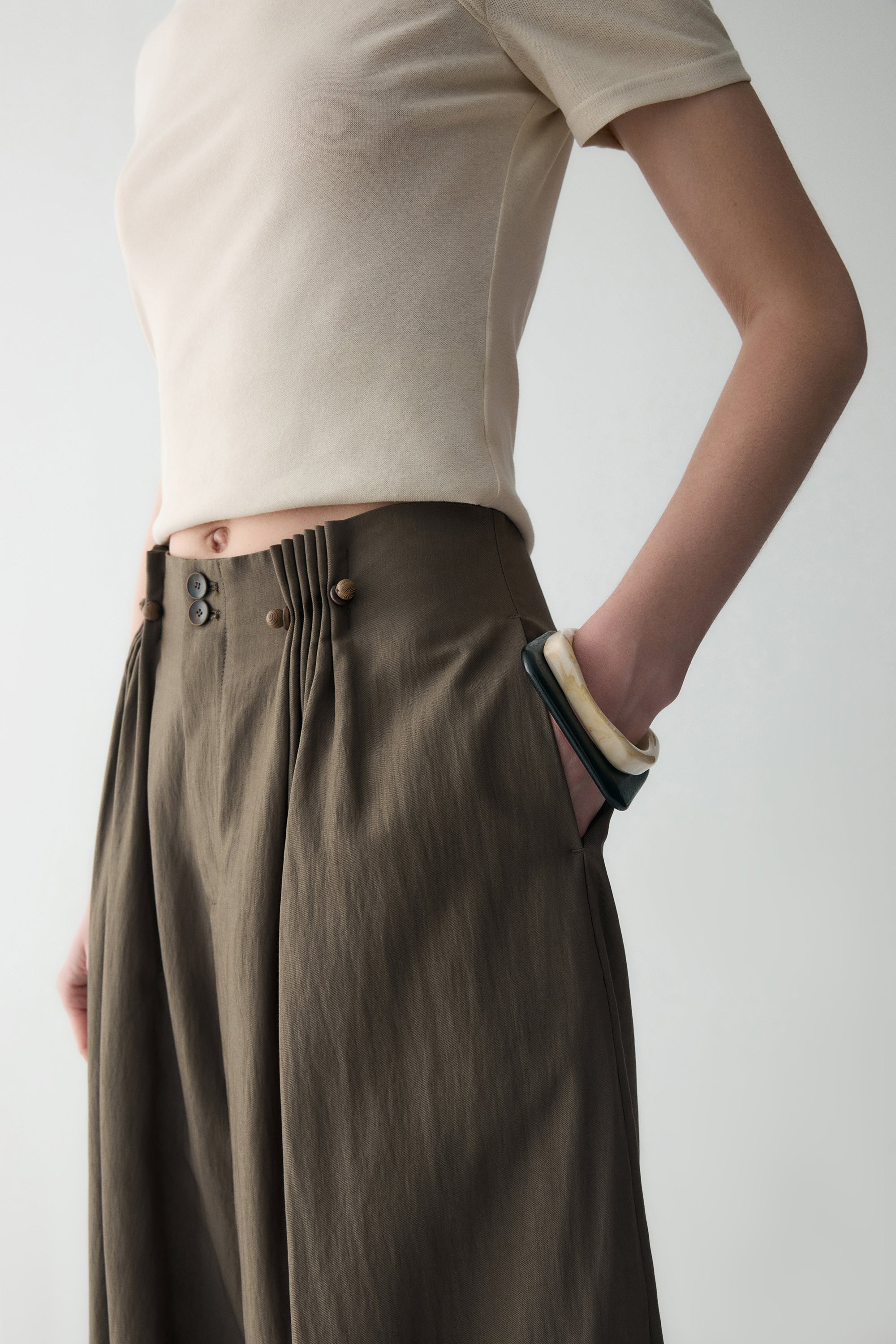#color_raw umber
