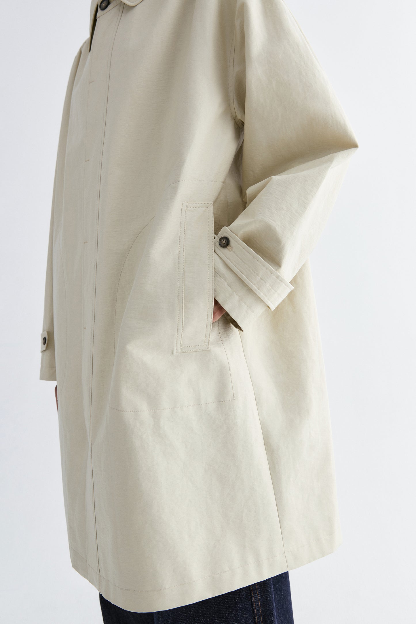 #color_cream white