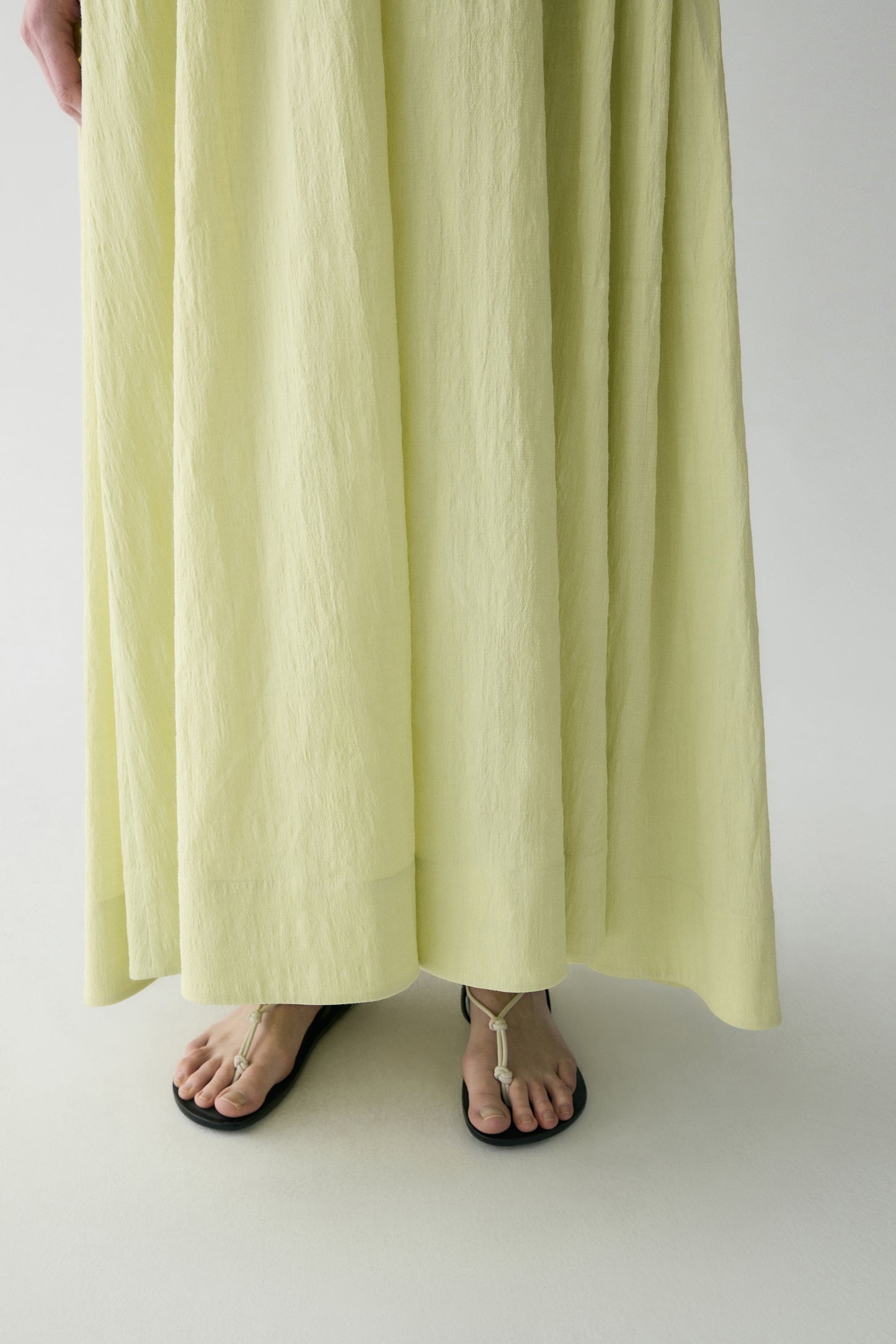 #color_Ivory
