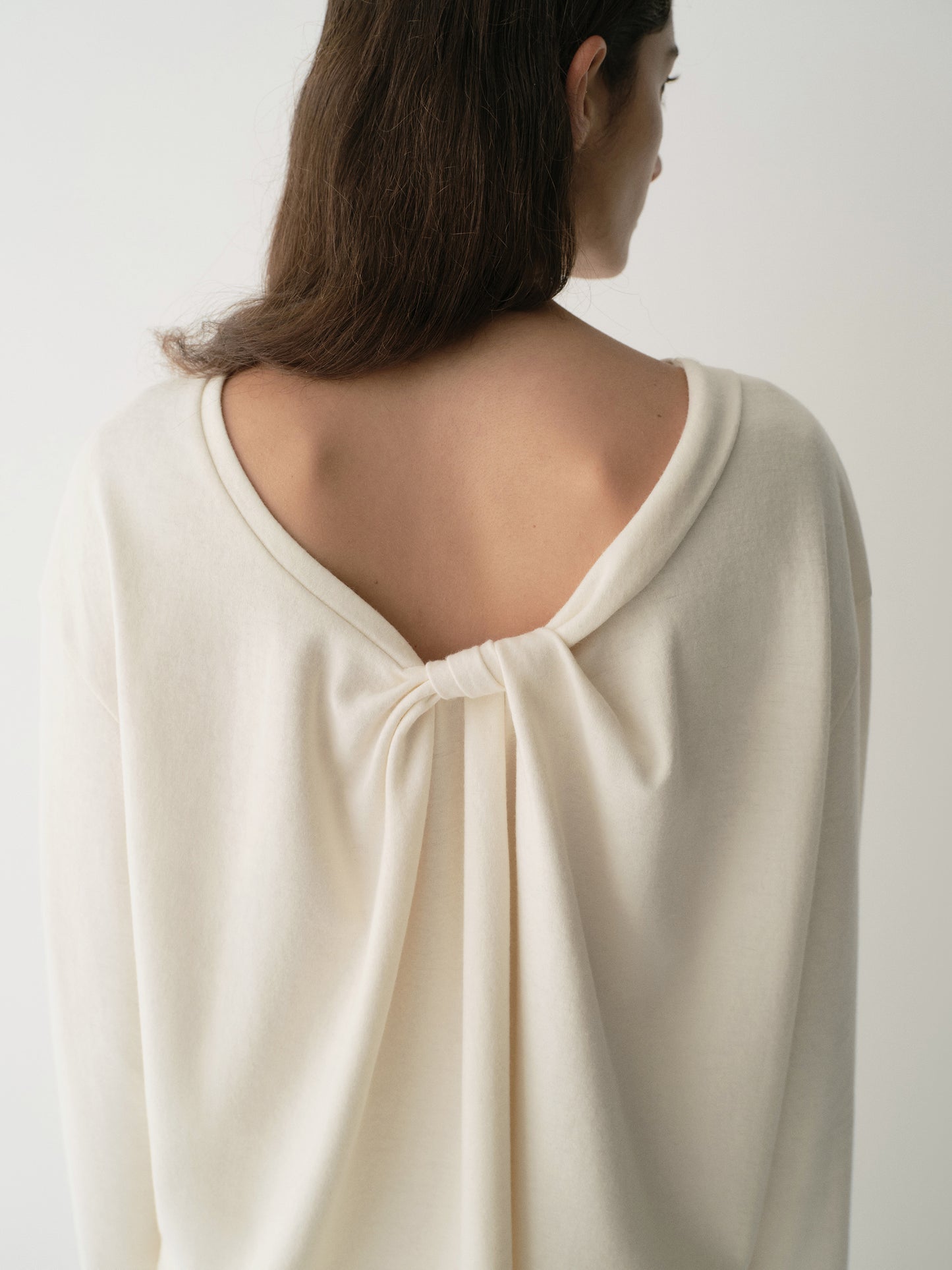 #color_cream white