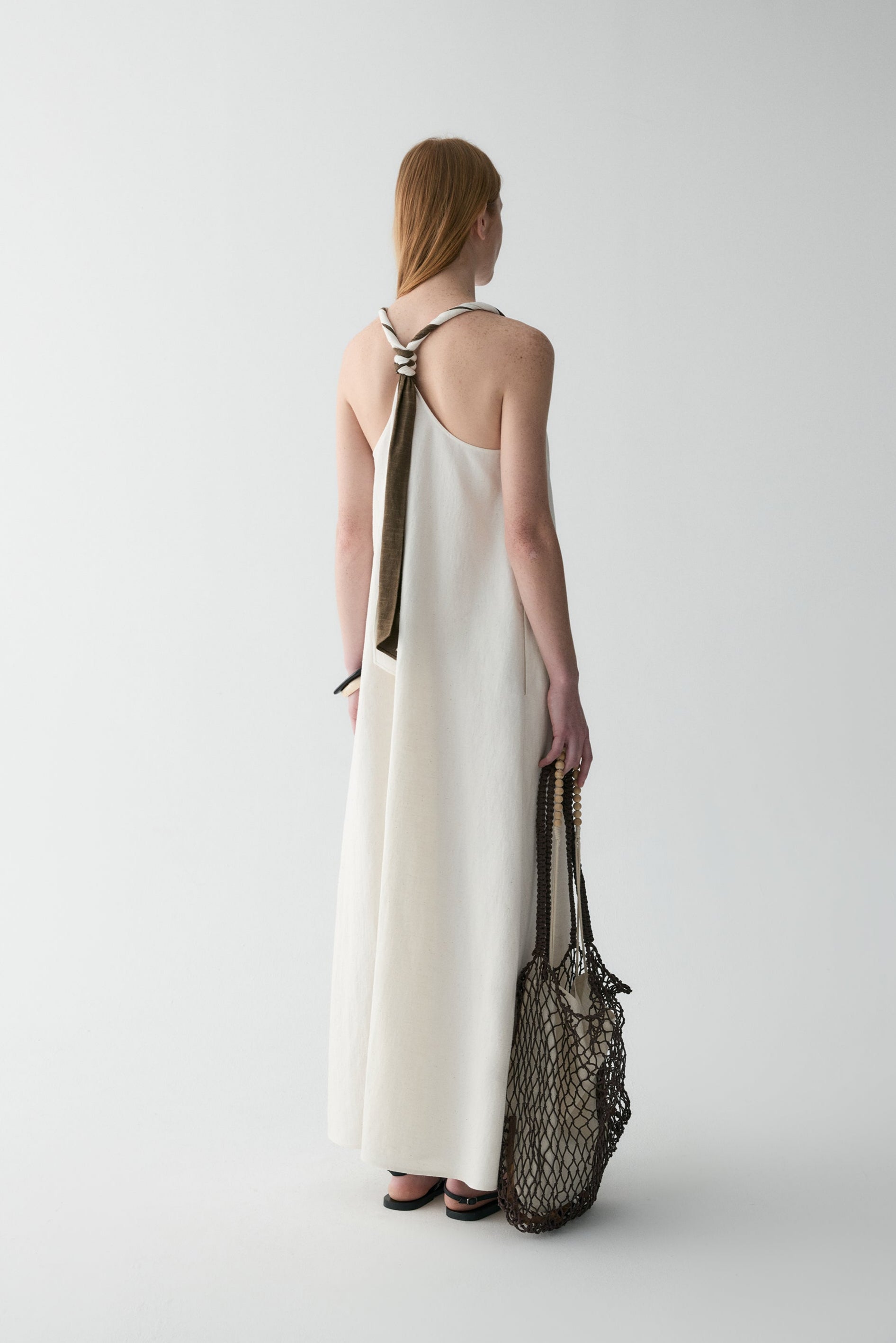#color_off white