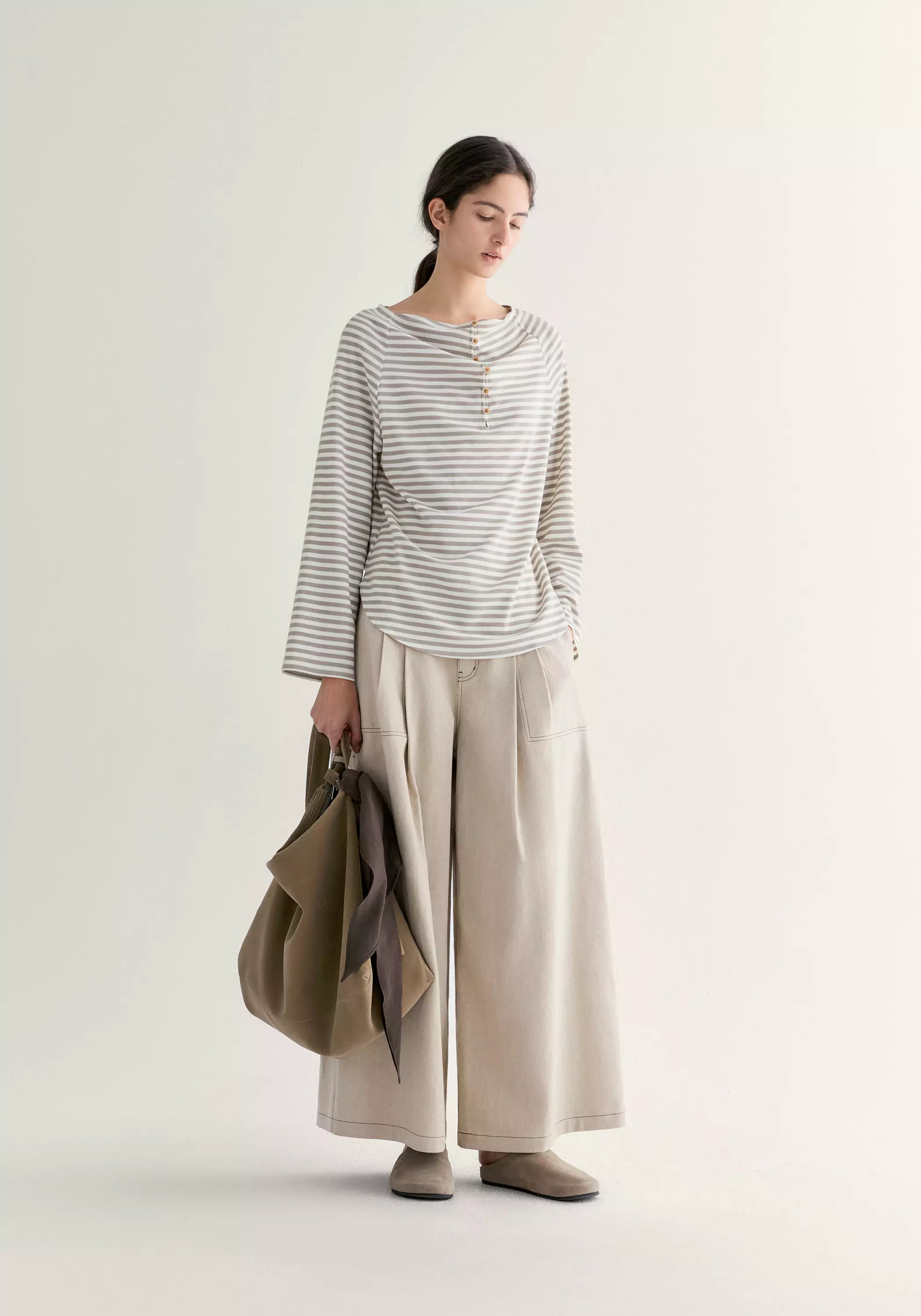 #color_light khaki