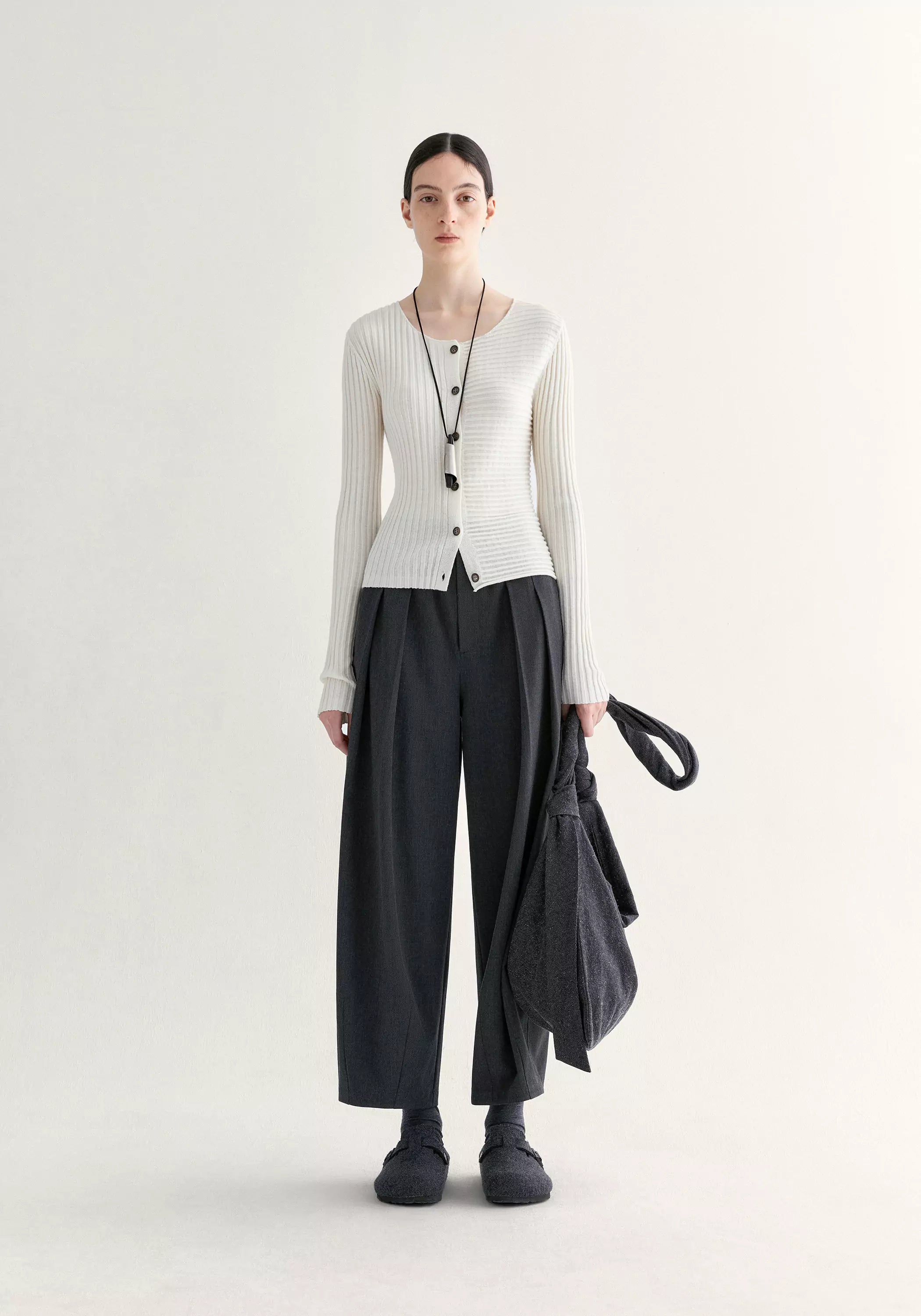 #color_off white