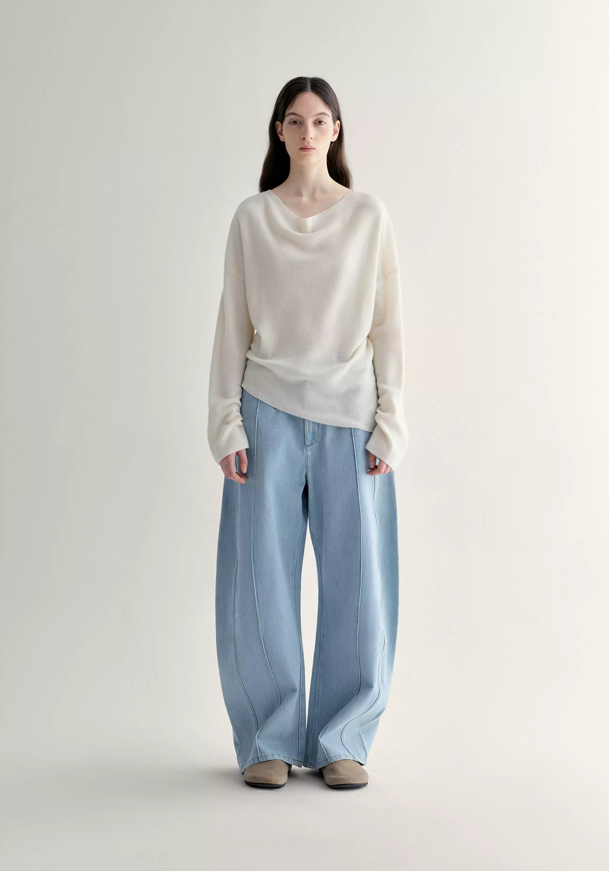 #color_off white