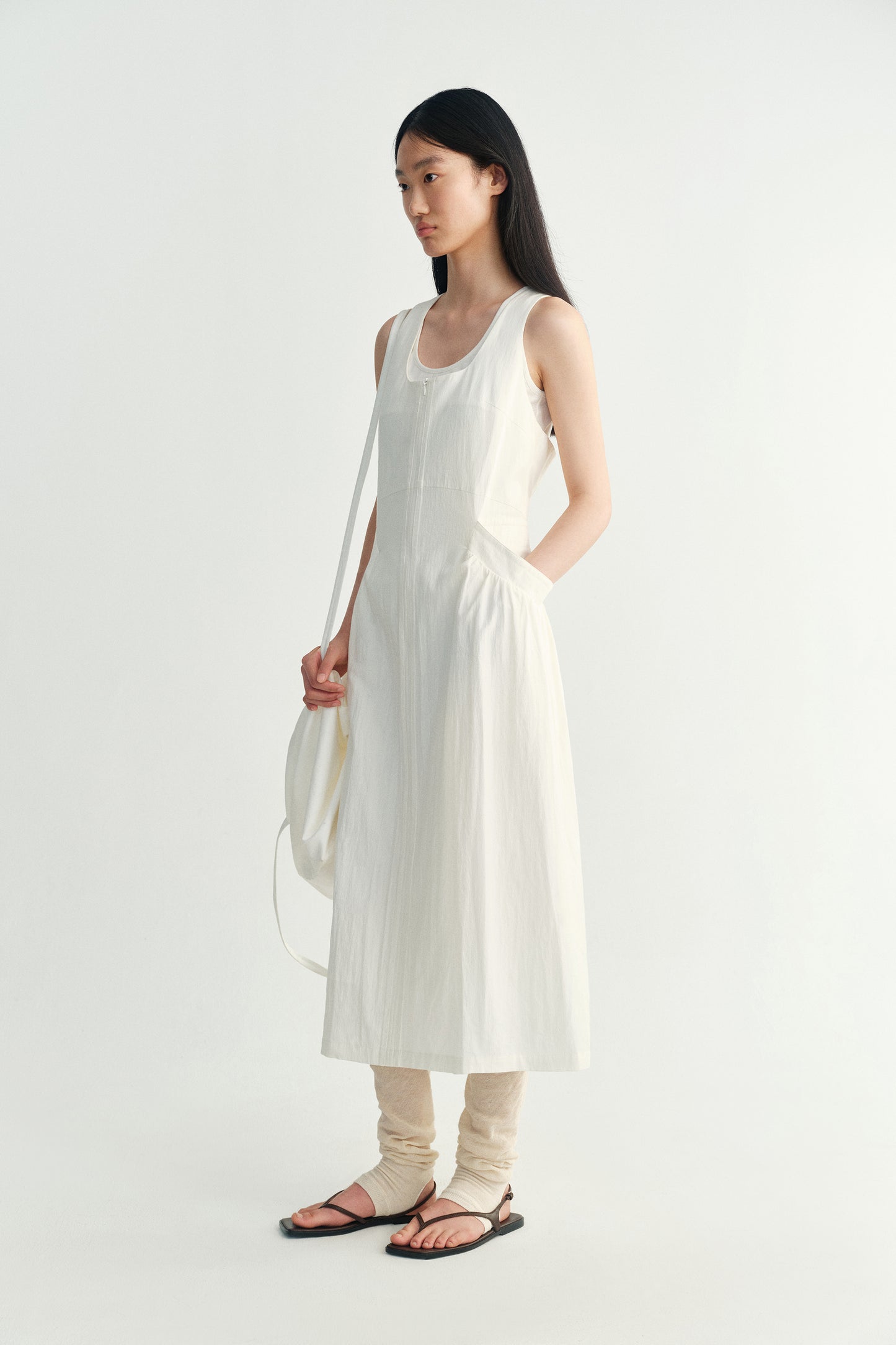 #color_off white