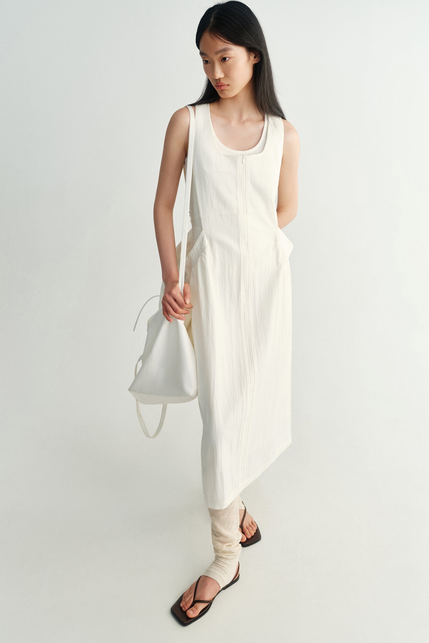 #color_off white