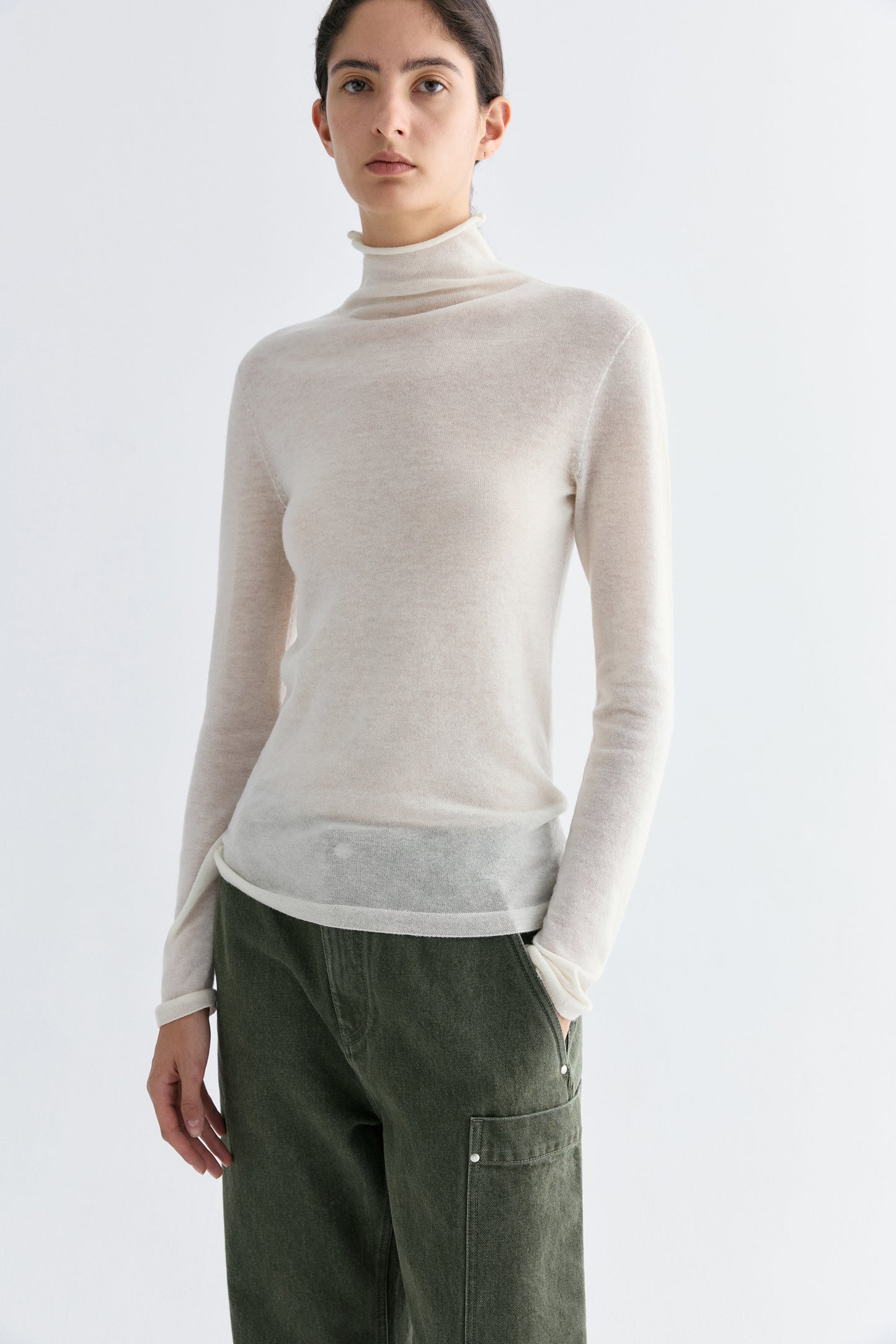 #color_off white