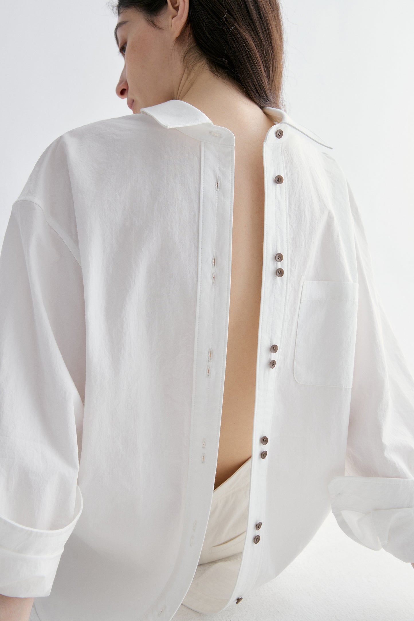 #color_off white