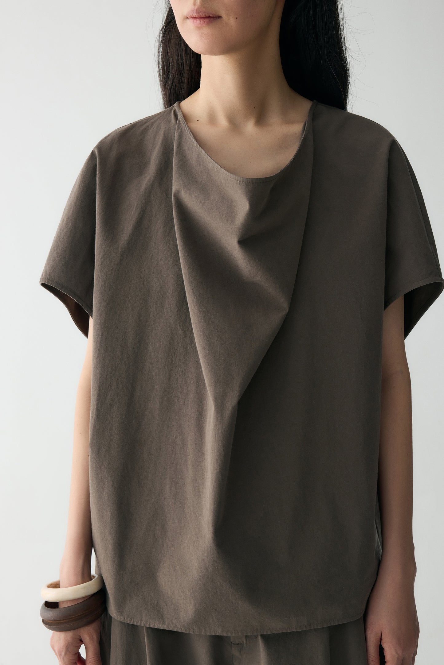 #color_raw umber