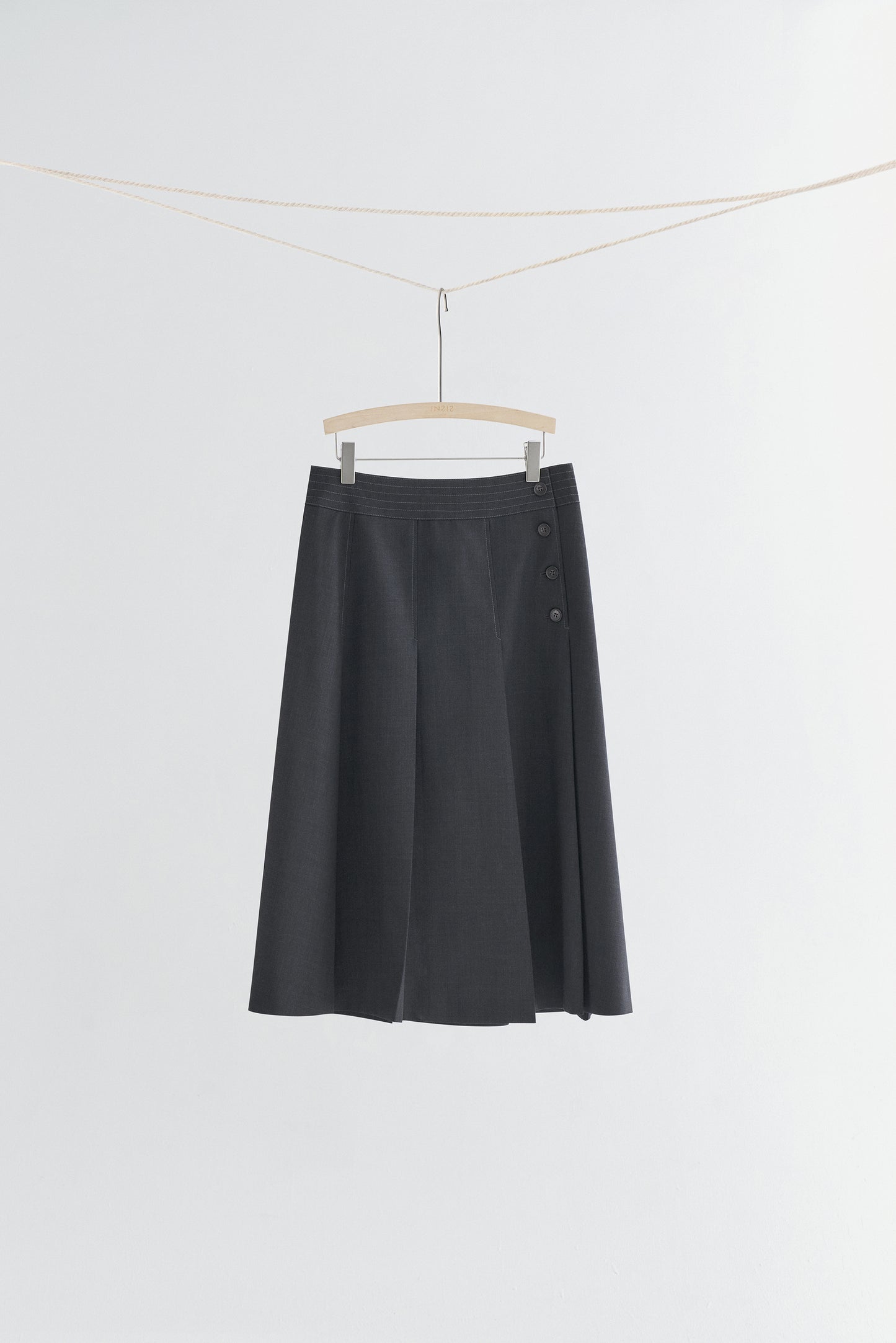 #color_dark gray