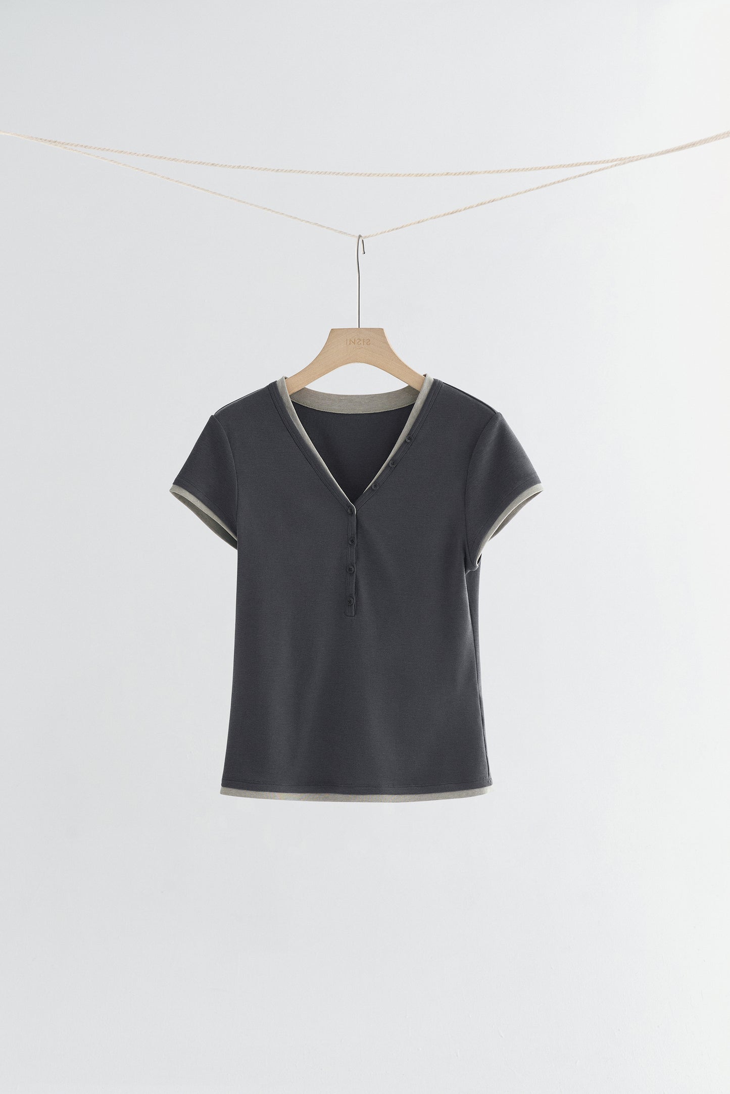 #color_dark gray