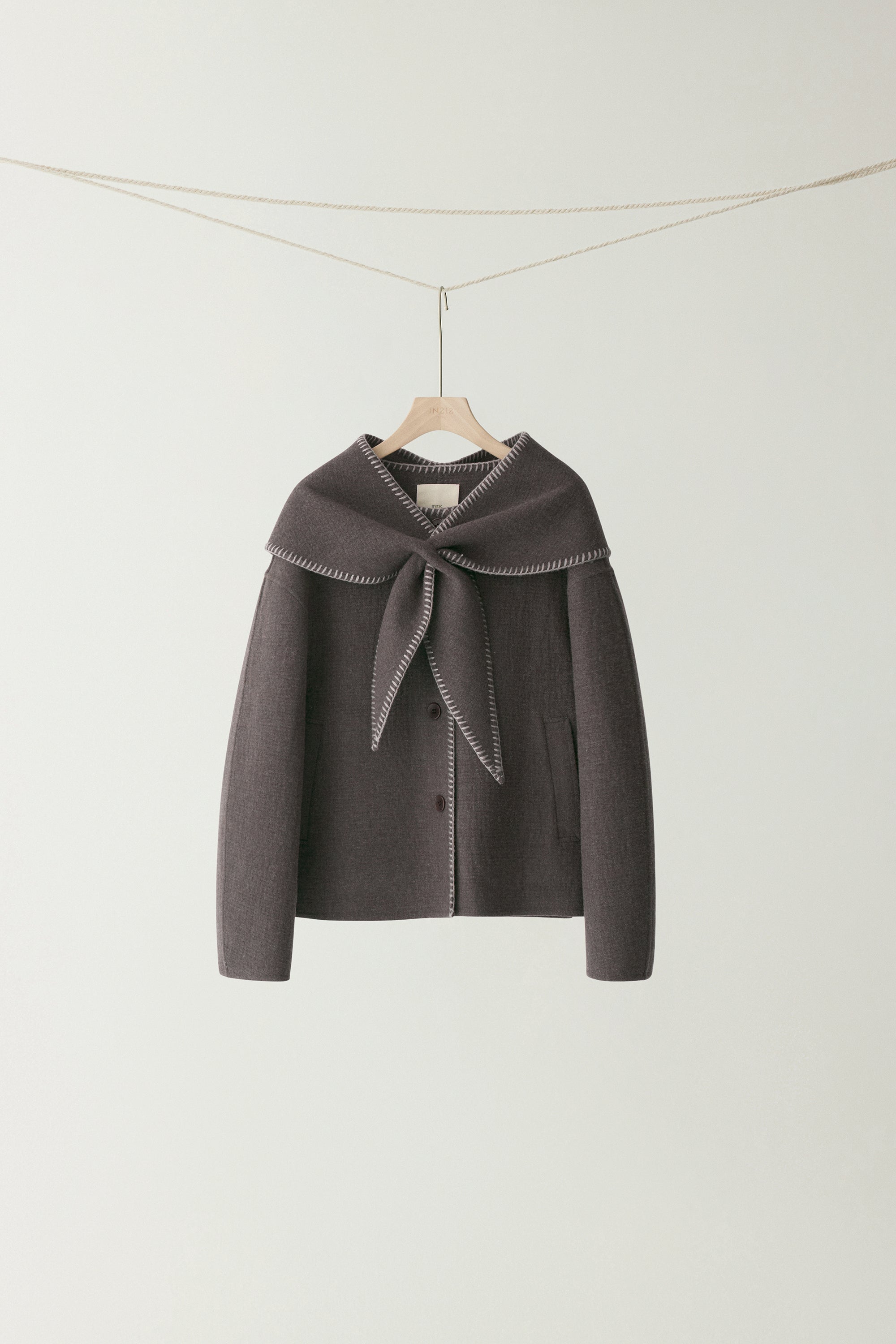 #color_mid gray