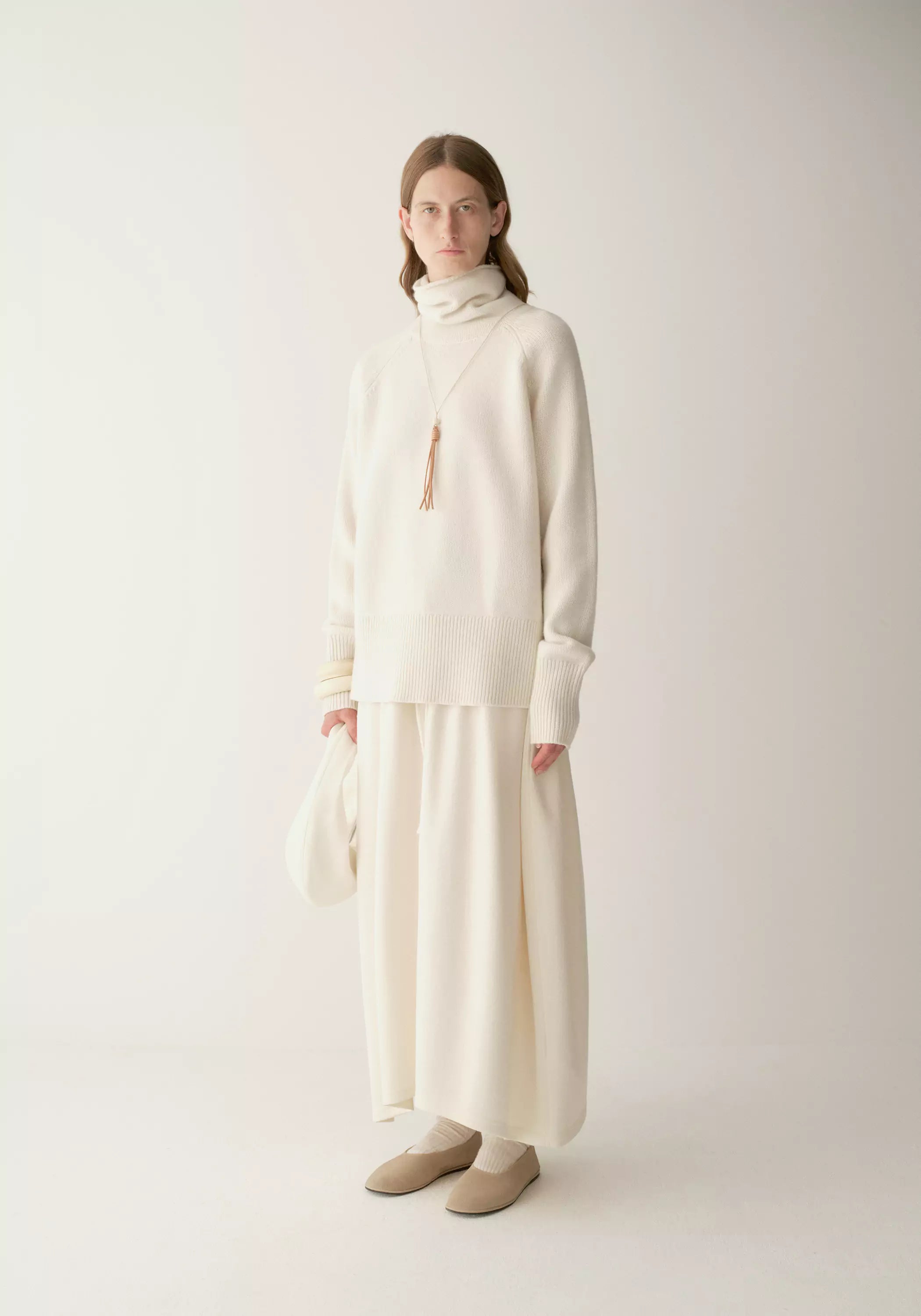 #color_off white