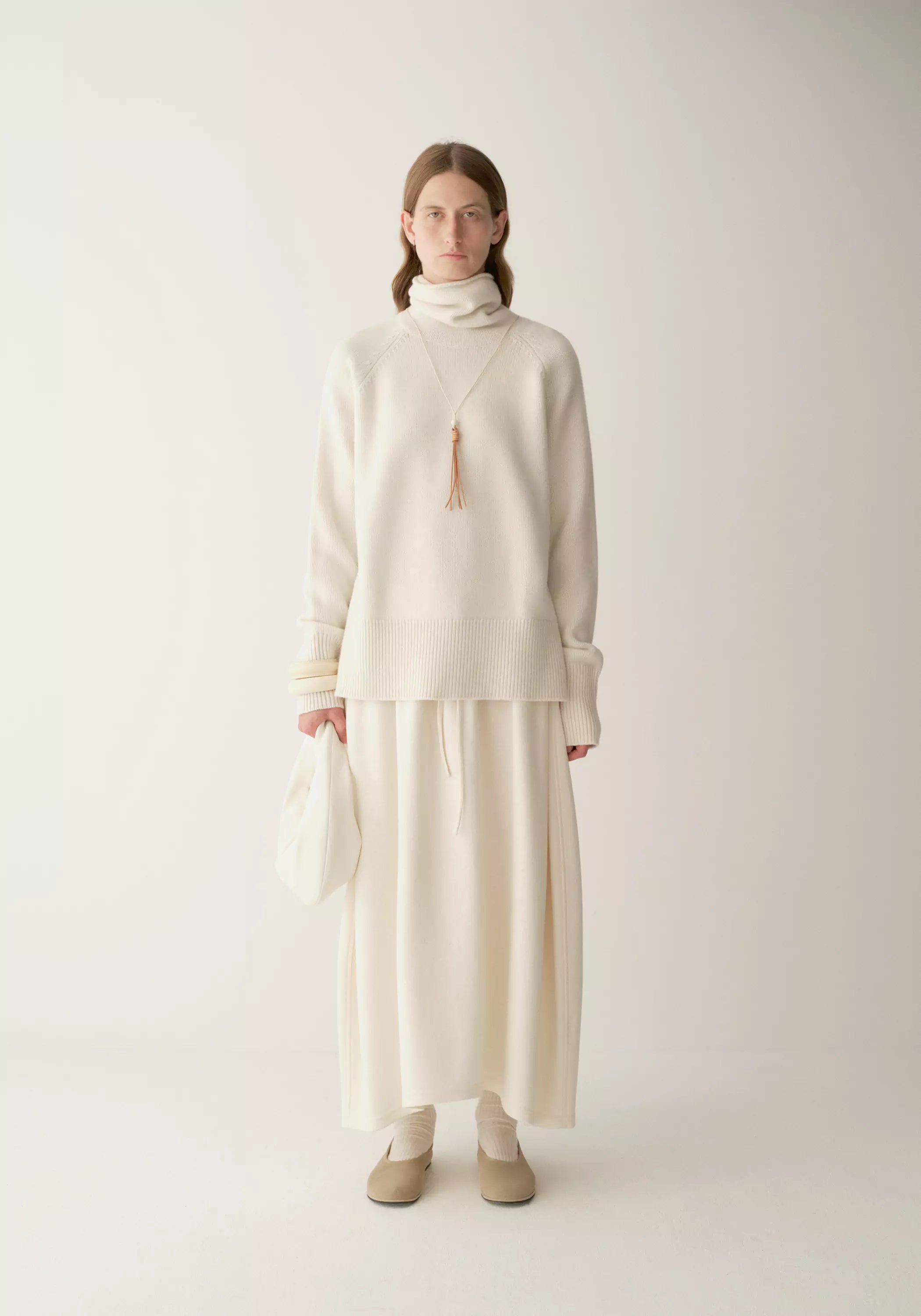 #color_off white