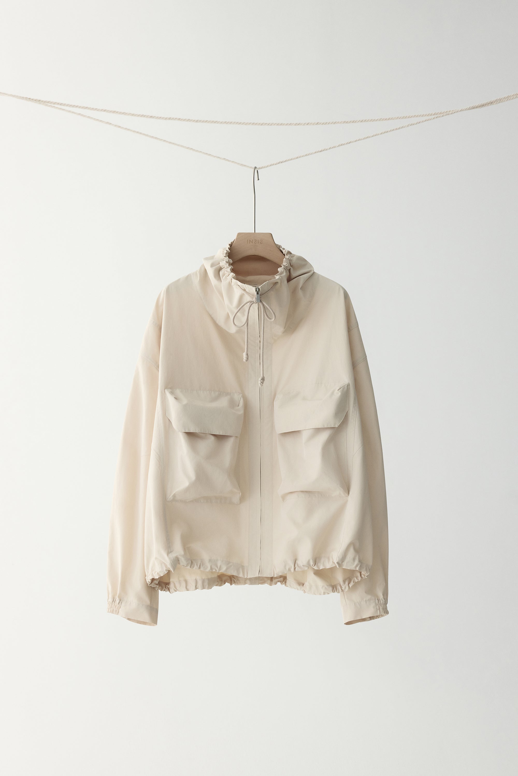 #color_cream white