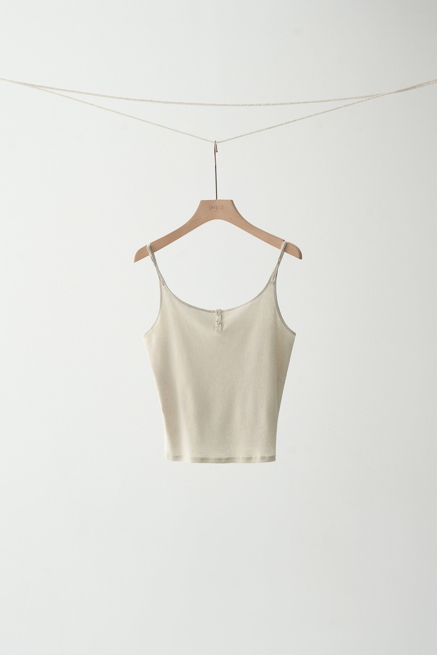 #color_cream white