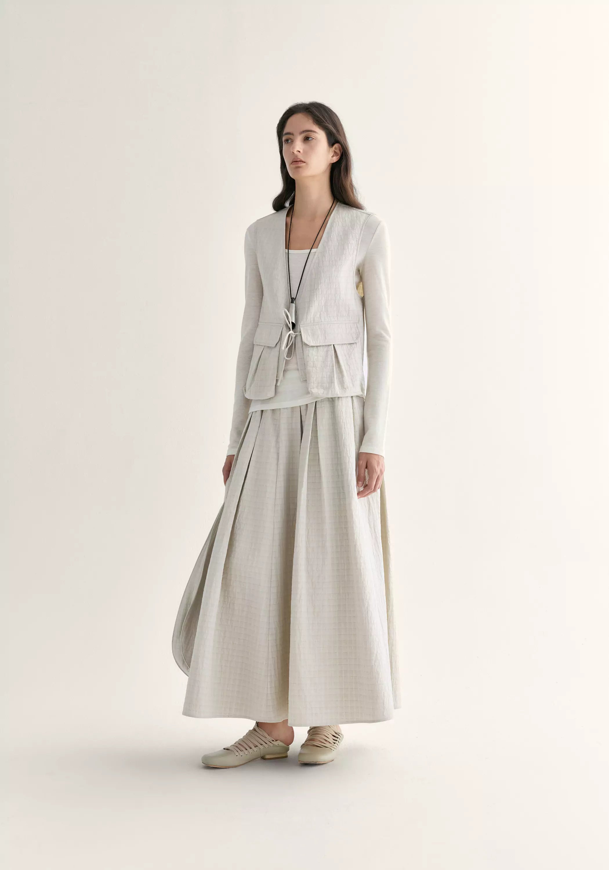 #color_off white