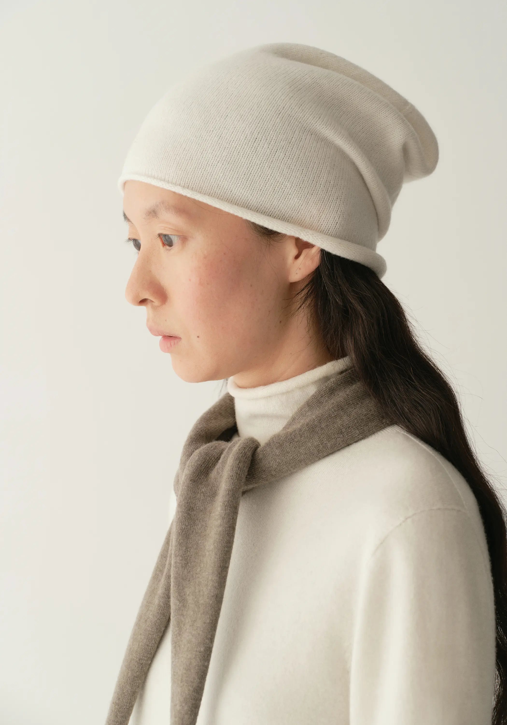 #color_off white