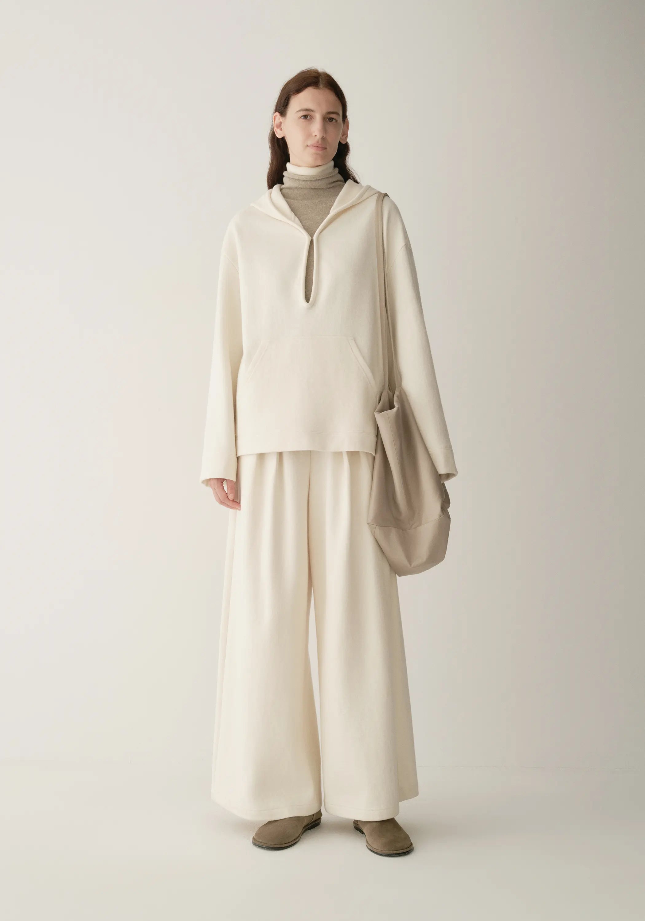 #color_off white